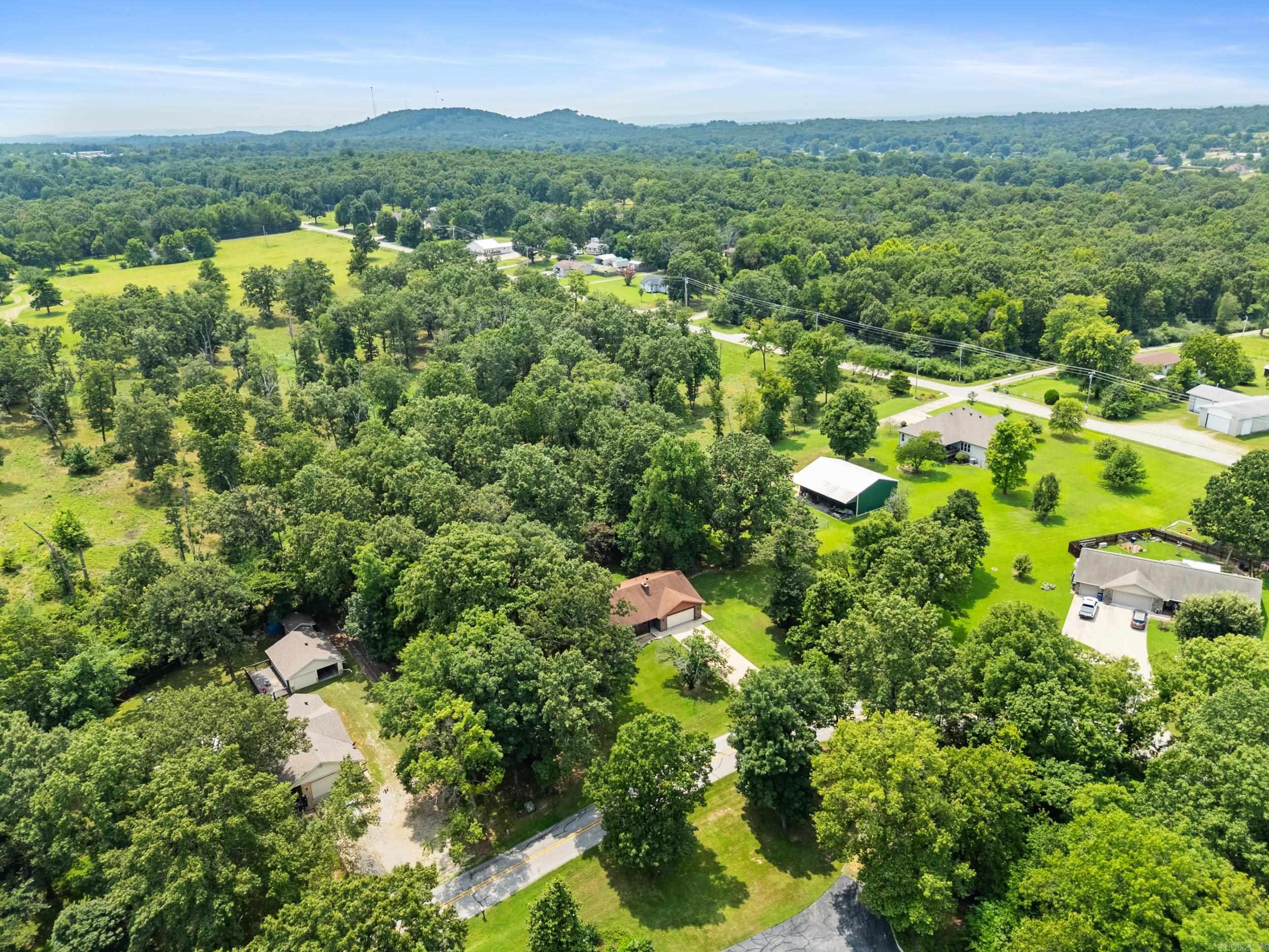 188 Amberwood Lane  Mountain Home, AR