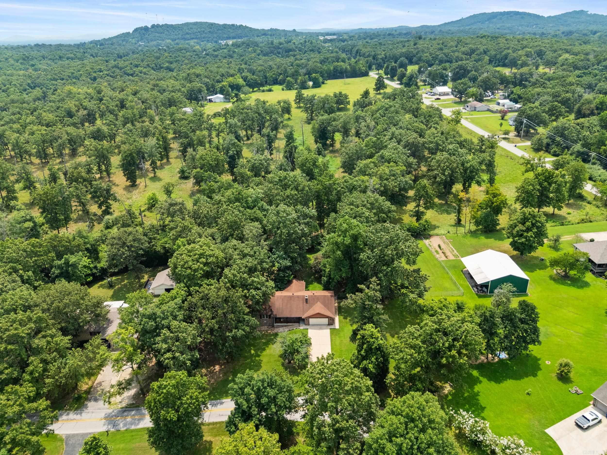 188 Amberwood Lane  Mountain Home, AR
