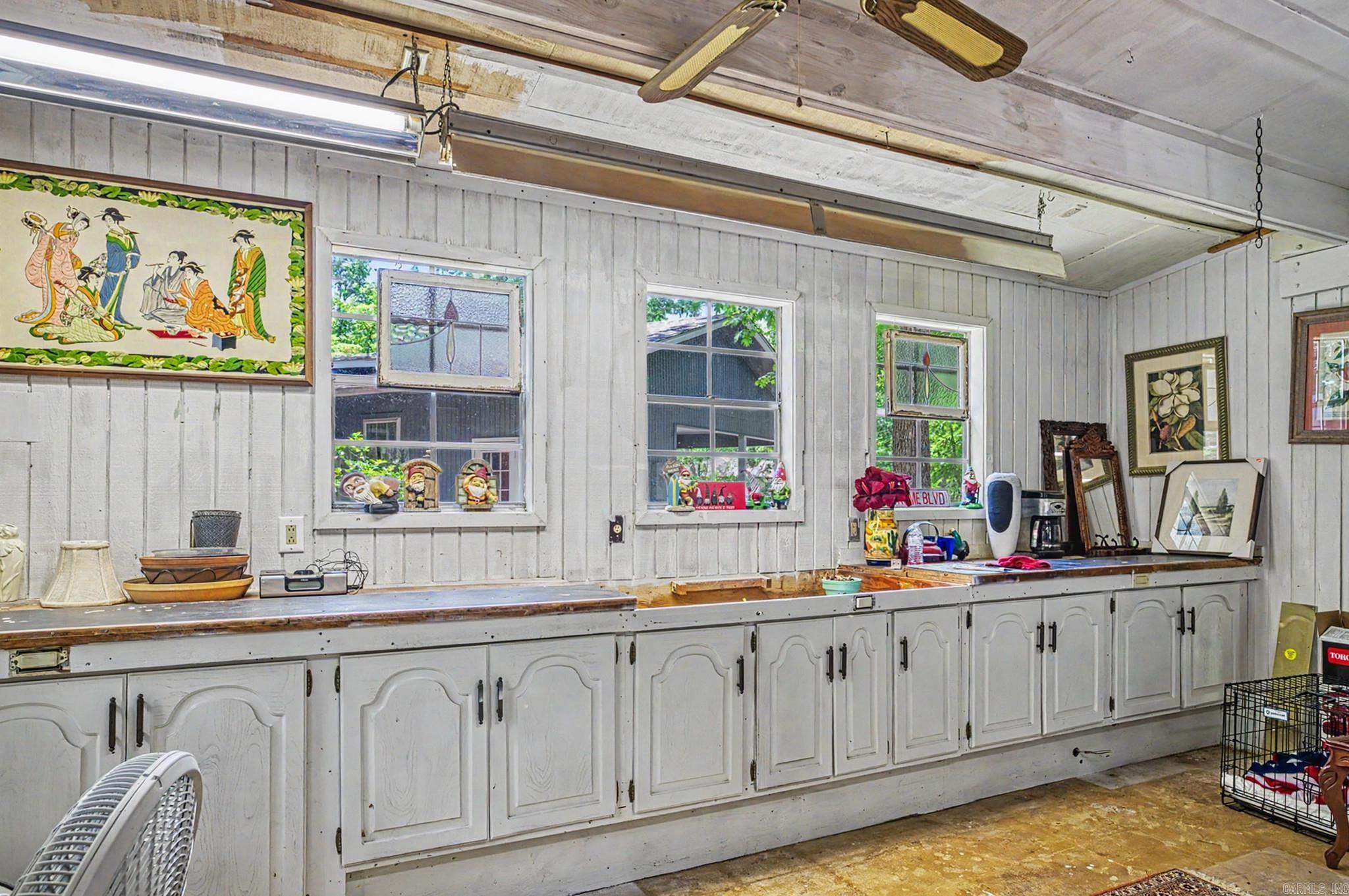 3 N Badalona Drive  Hot Springs Village, AR