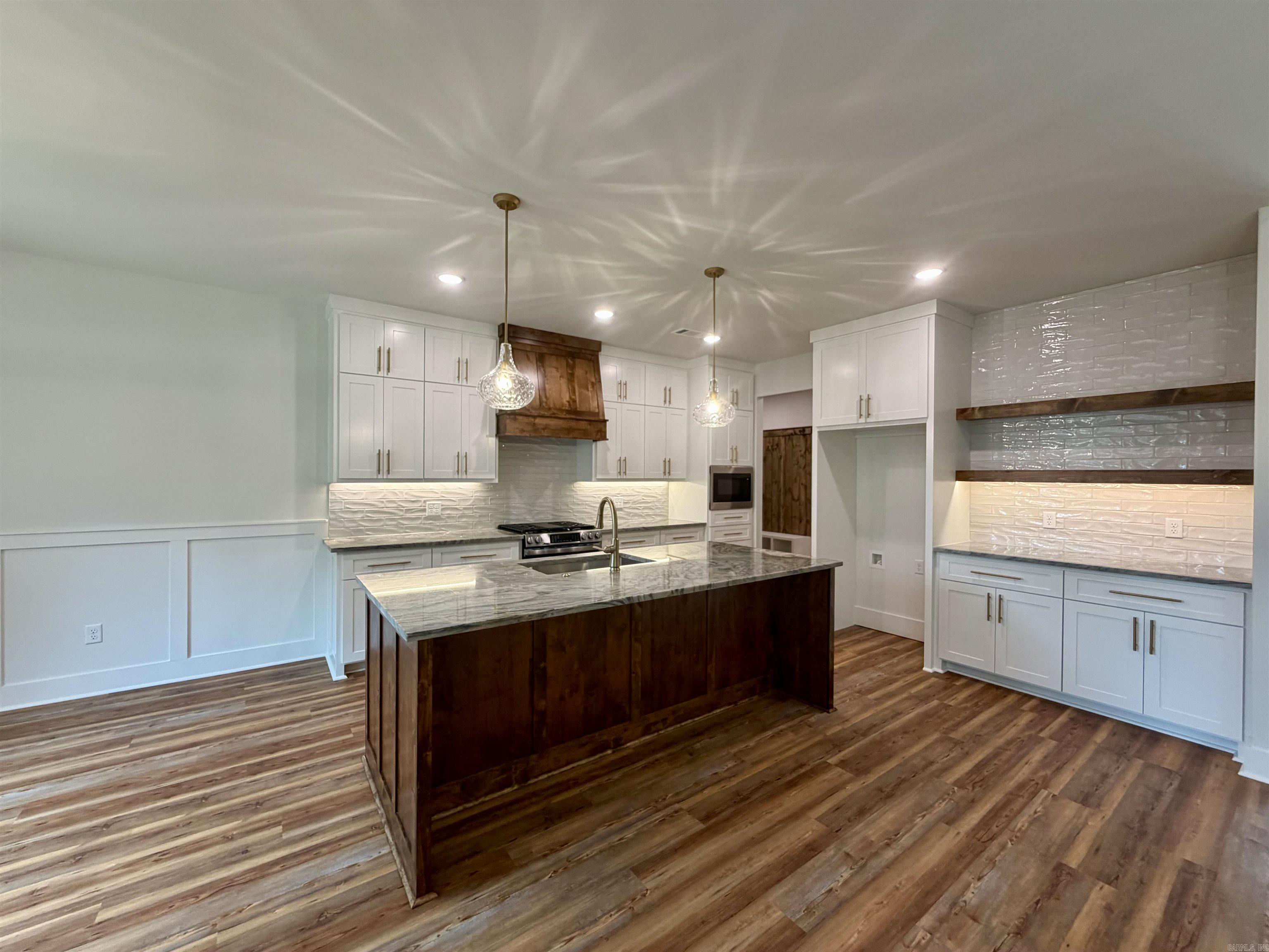 222 Skyline  Hot Springs, AR