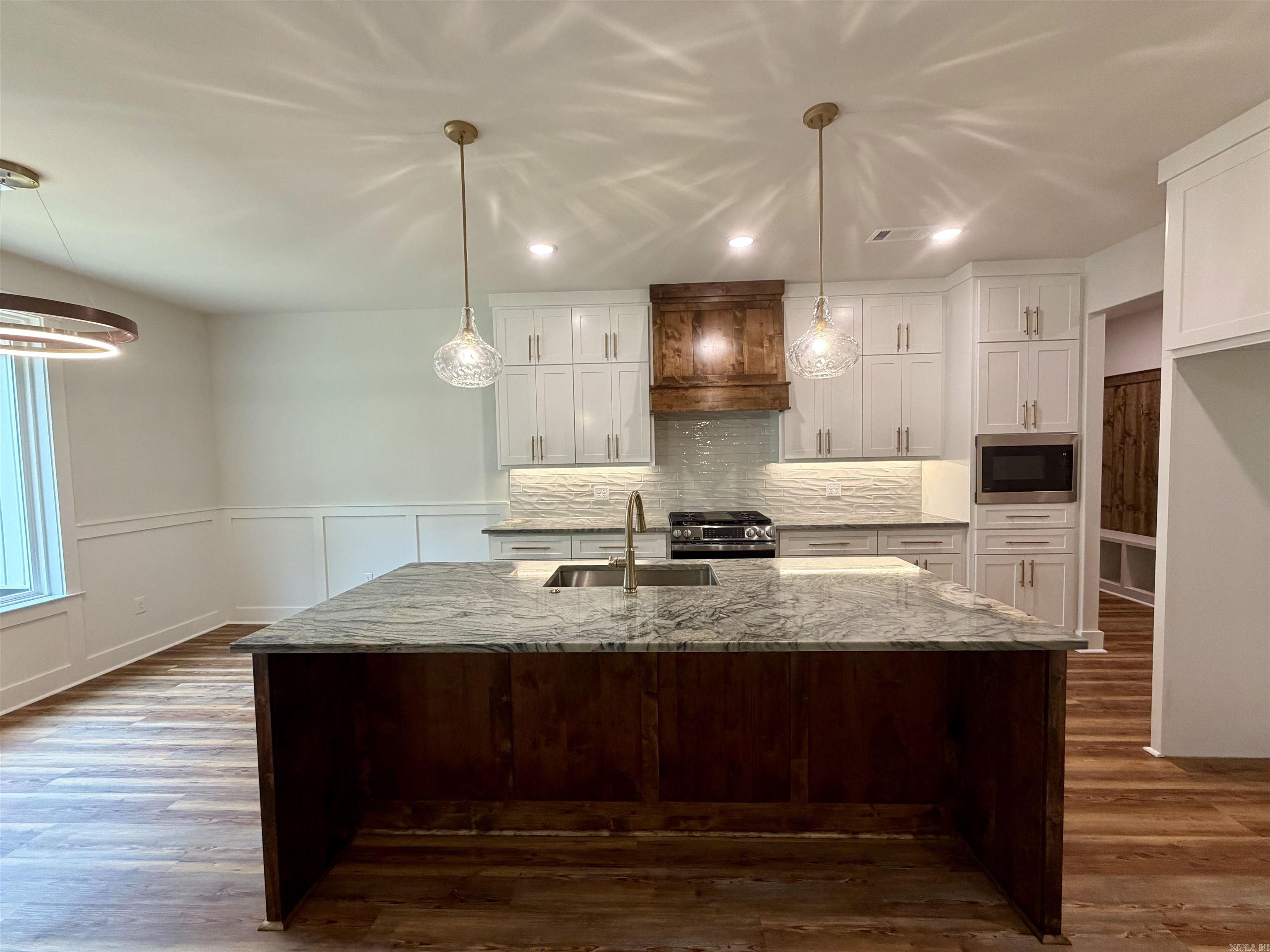 222 Skyline  Hot Springs, AR