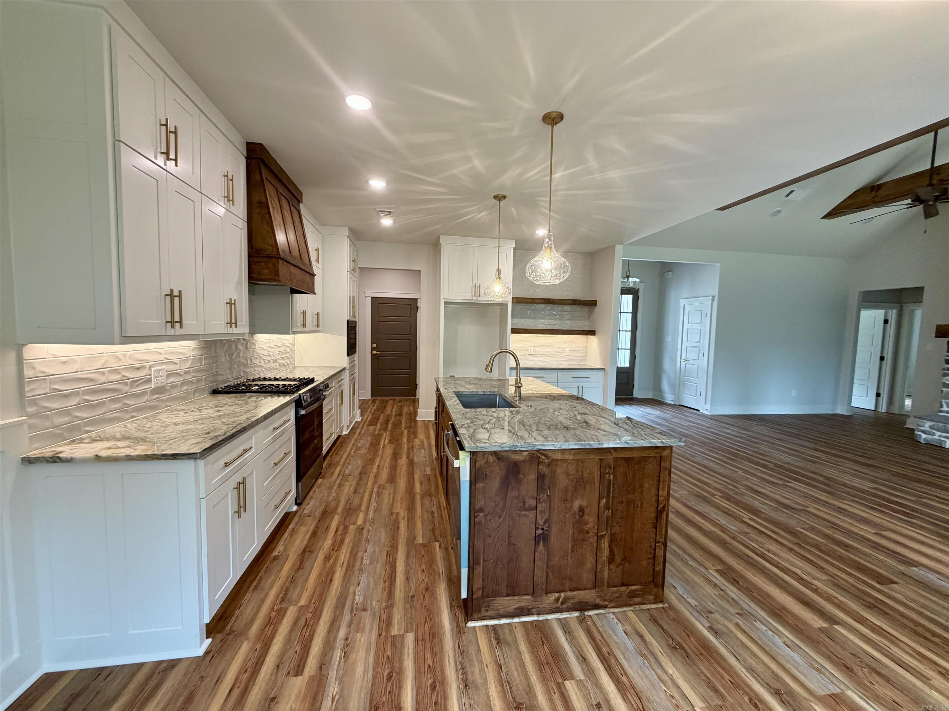 222 Skyline  Hot Springs, AR