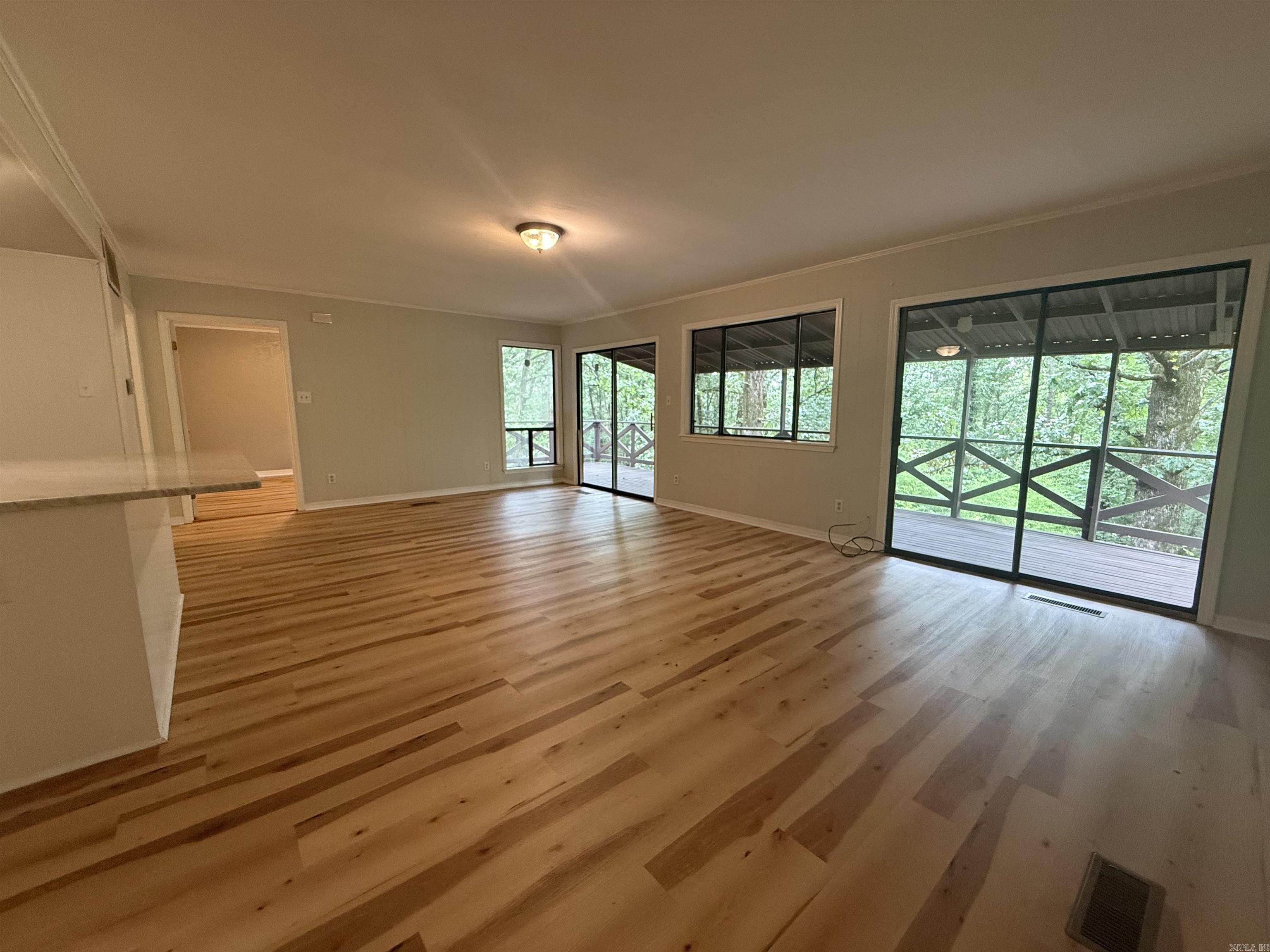 230 riverview  Fairfield Bay, AR