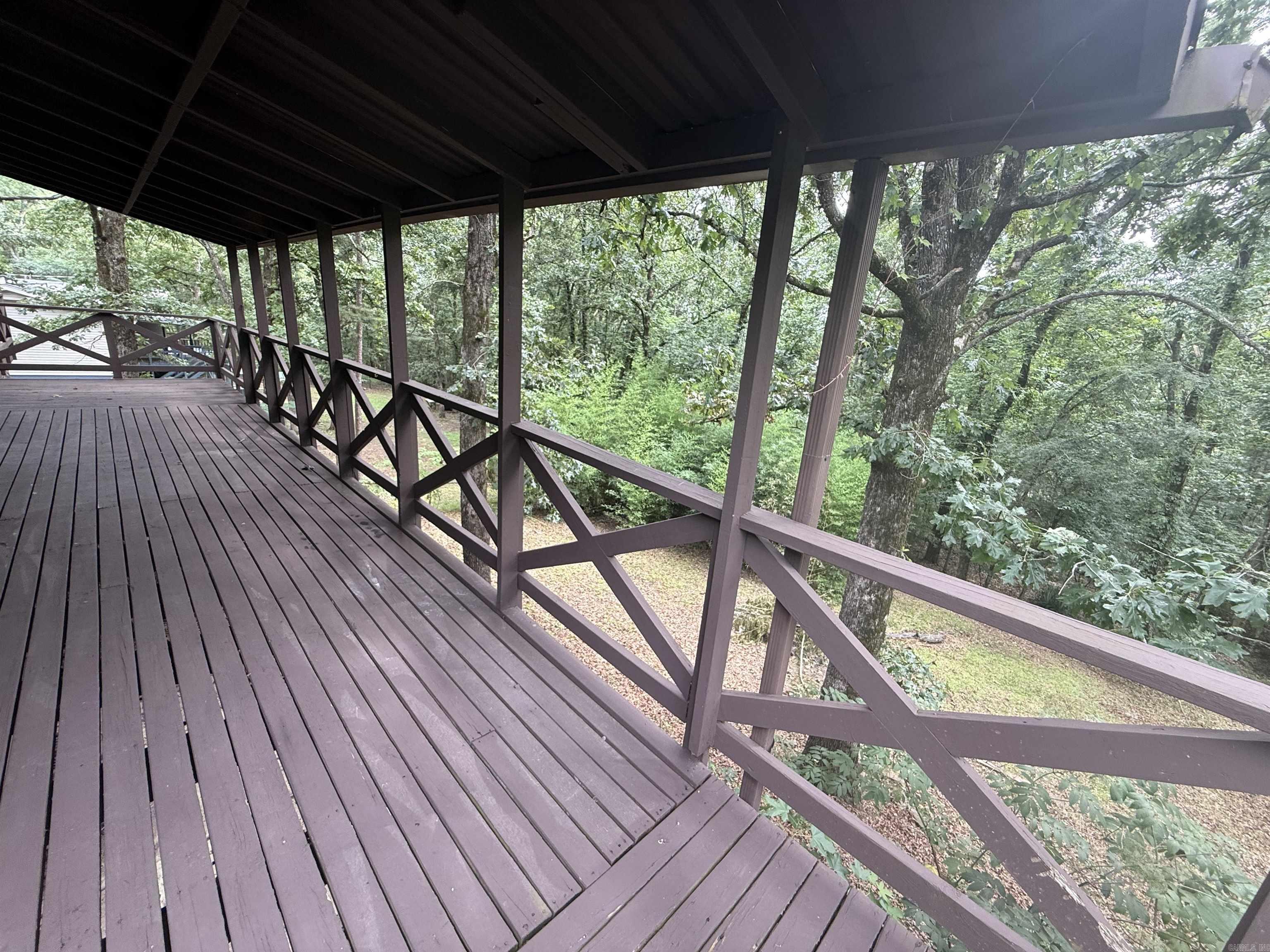 230 riverview  Fairfield Bay, AR