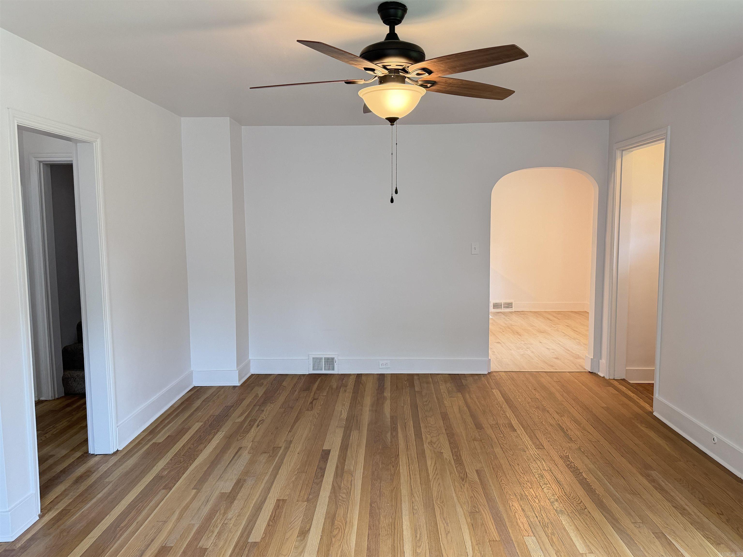 605 W Highland  Paragould, AR