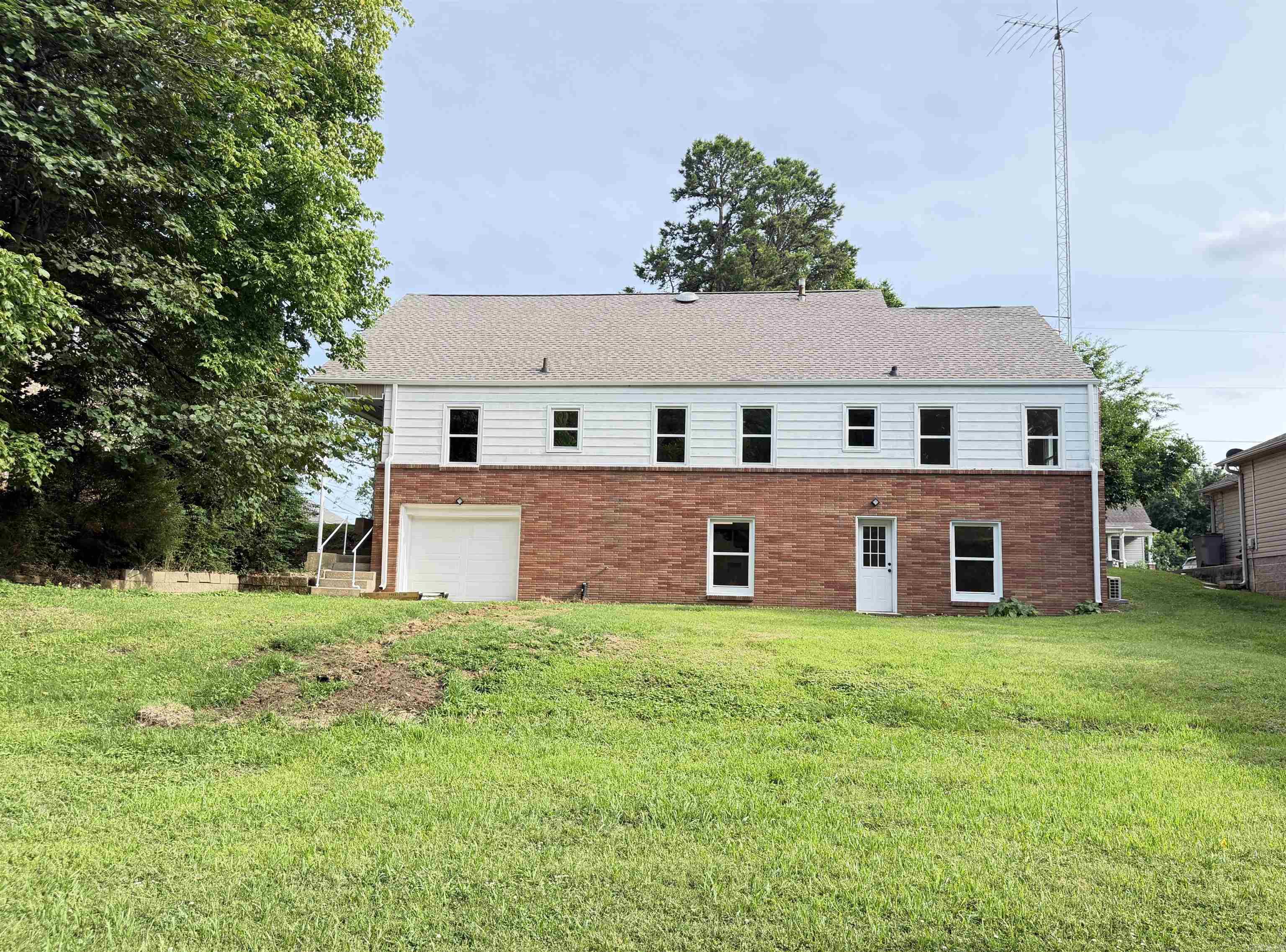 605 W Highland  Paragould, AR