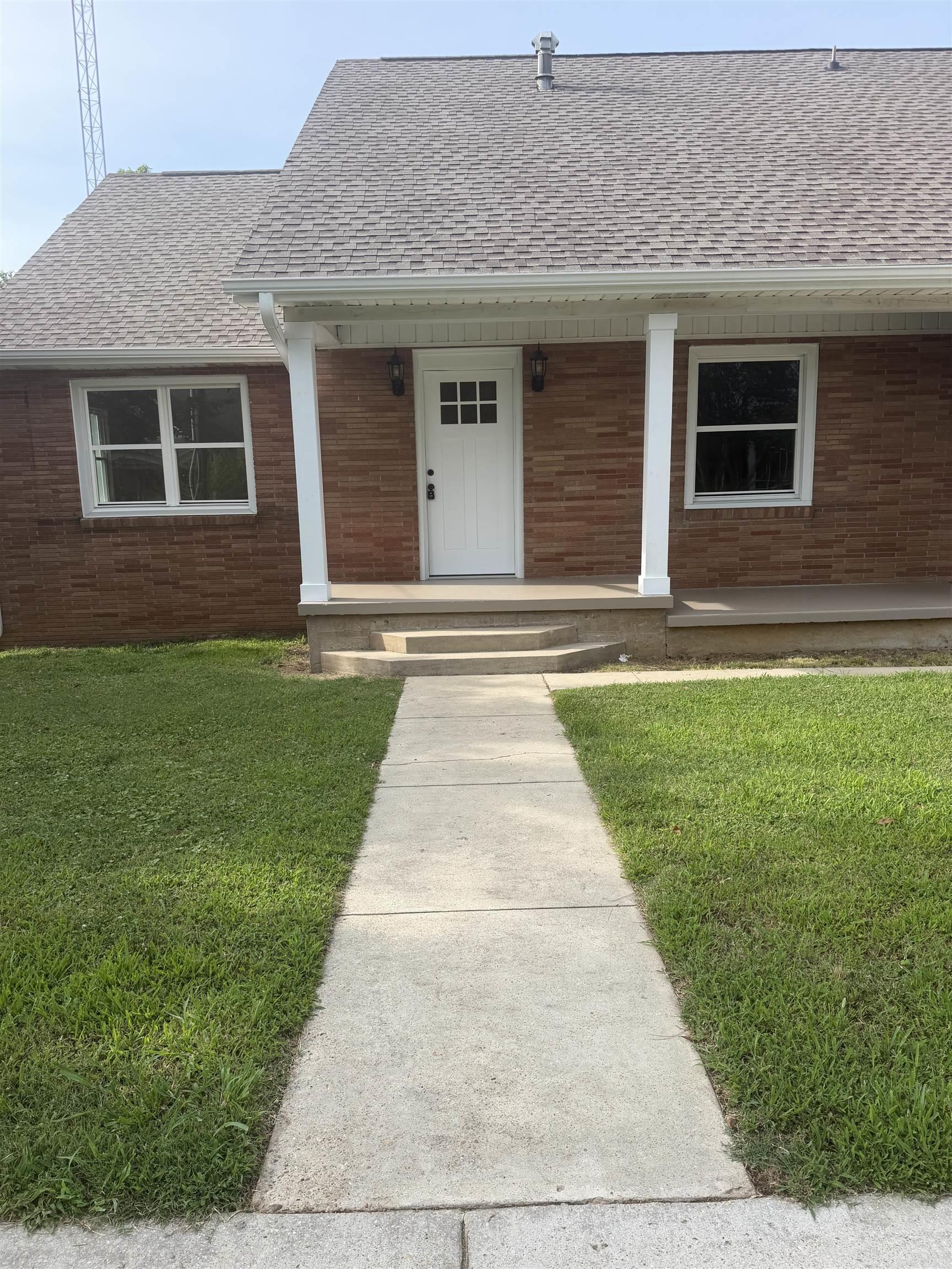 605 W Highland  Paragould, AR