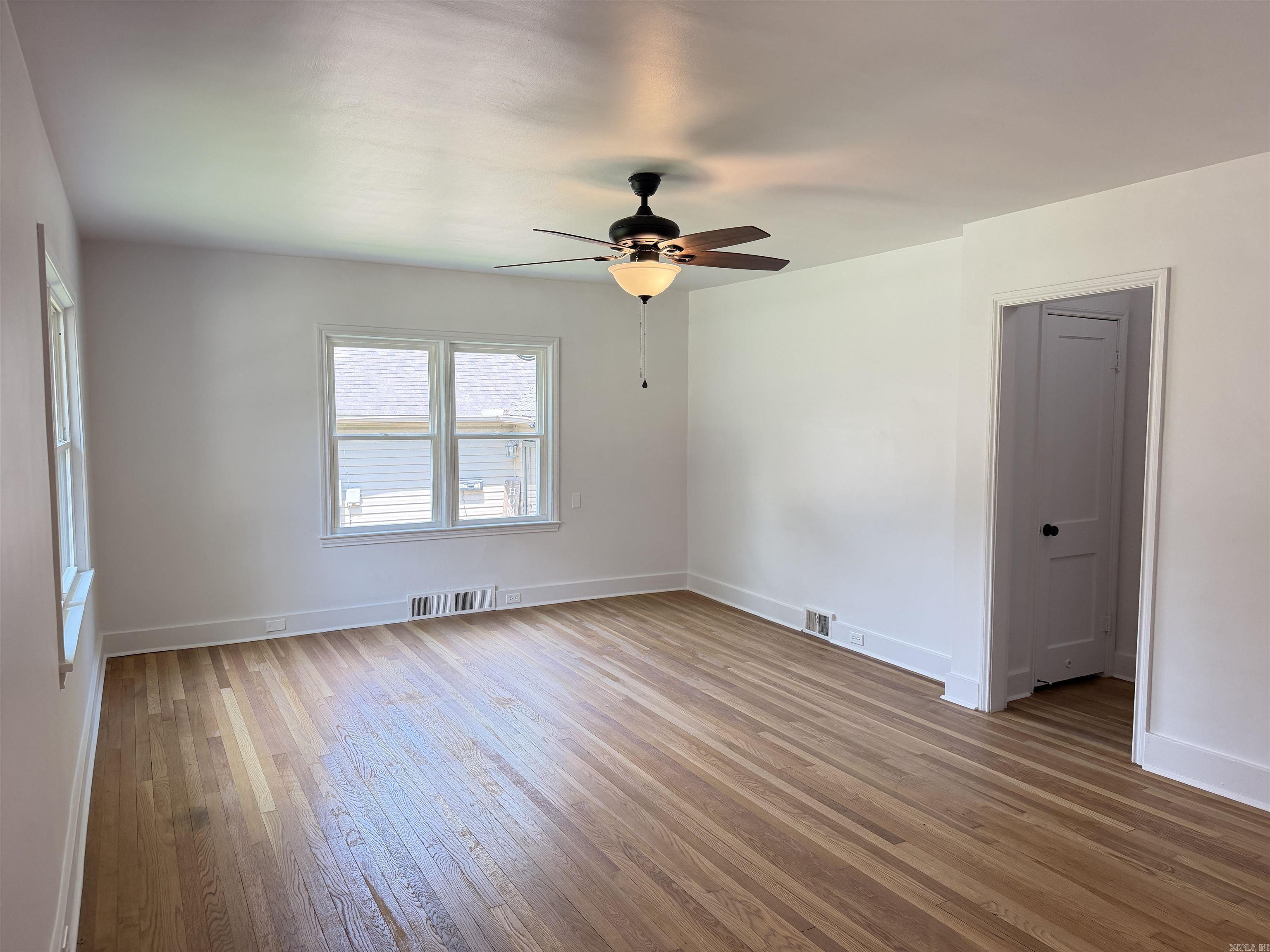 605 W Highland  Paragould, AR