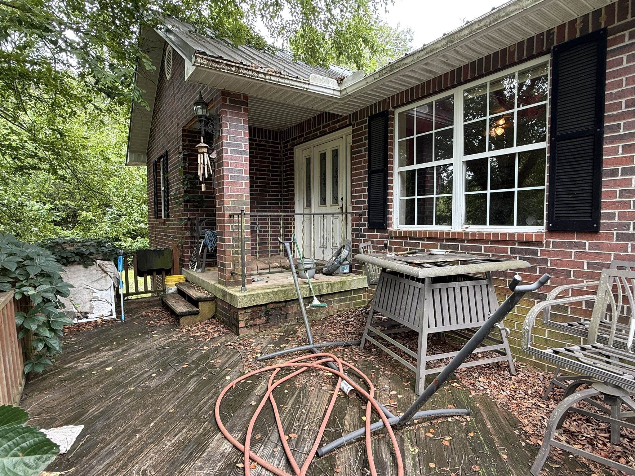 2923 W AR Hwy 58  Melbourne, AR