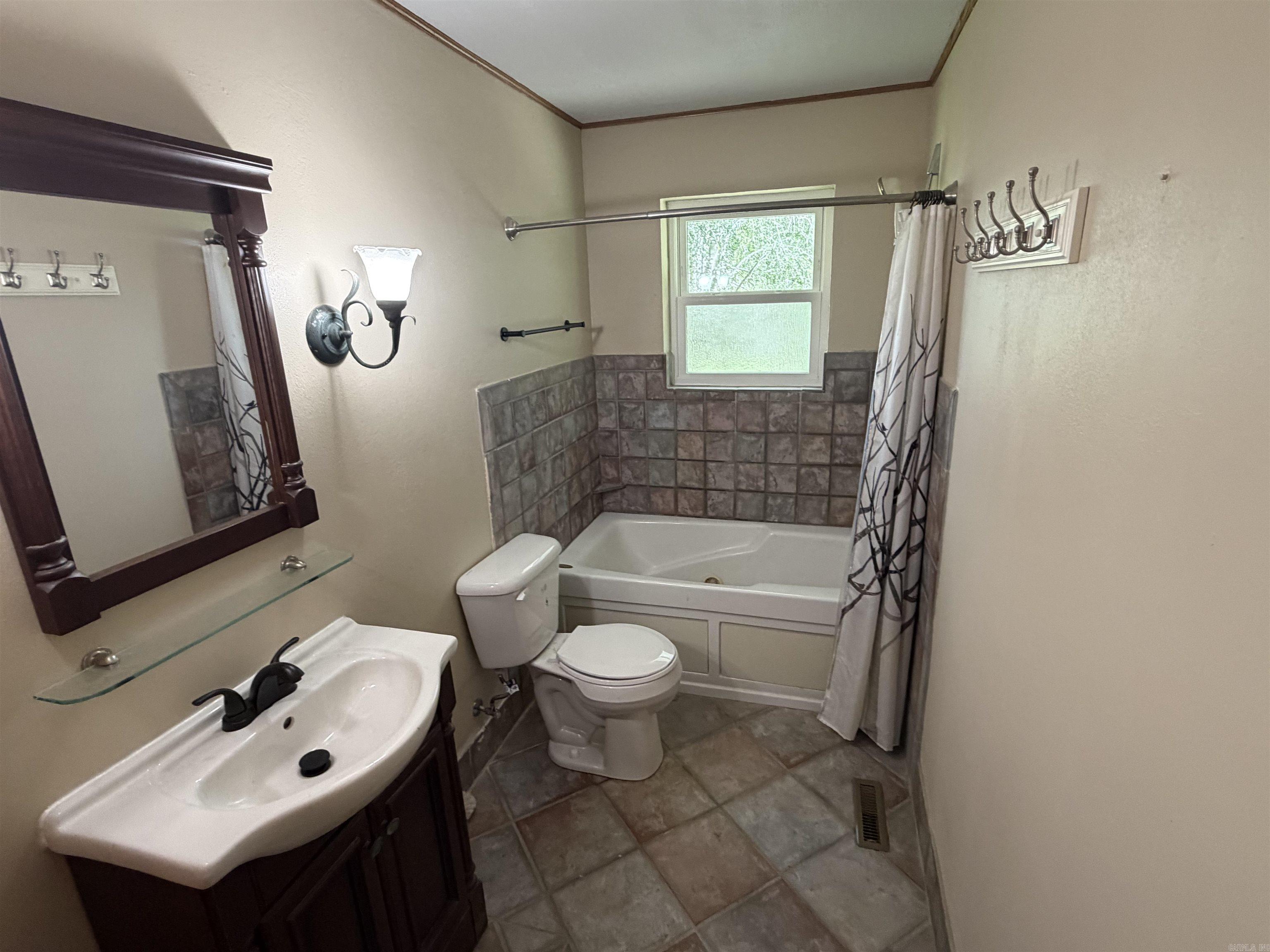 522 Robinette Street  Benton, AR