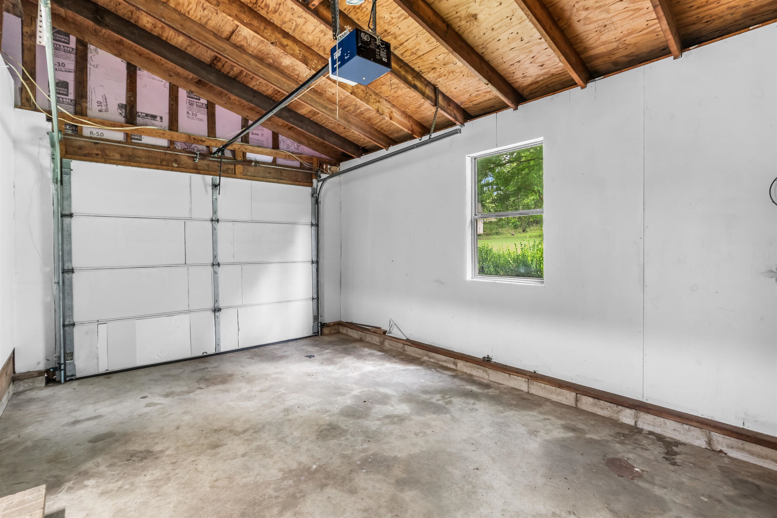 343 S Lacey Street  Melbourne, AR