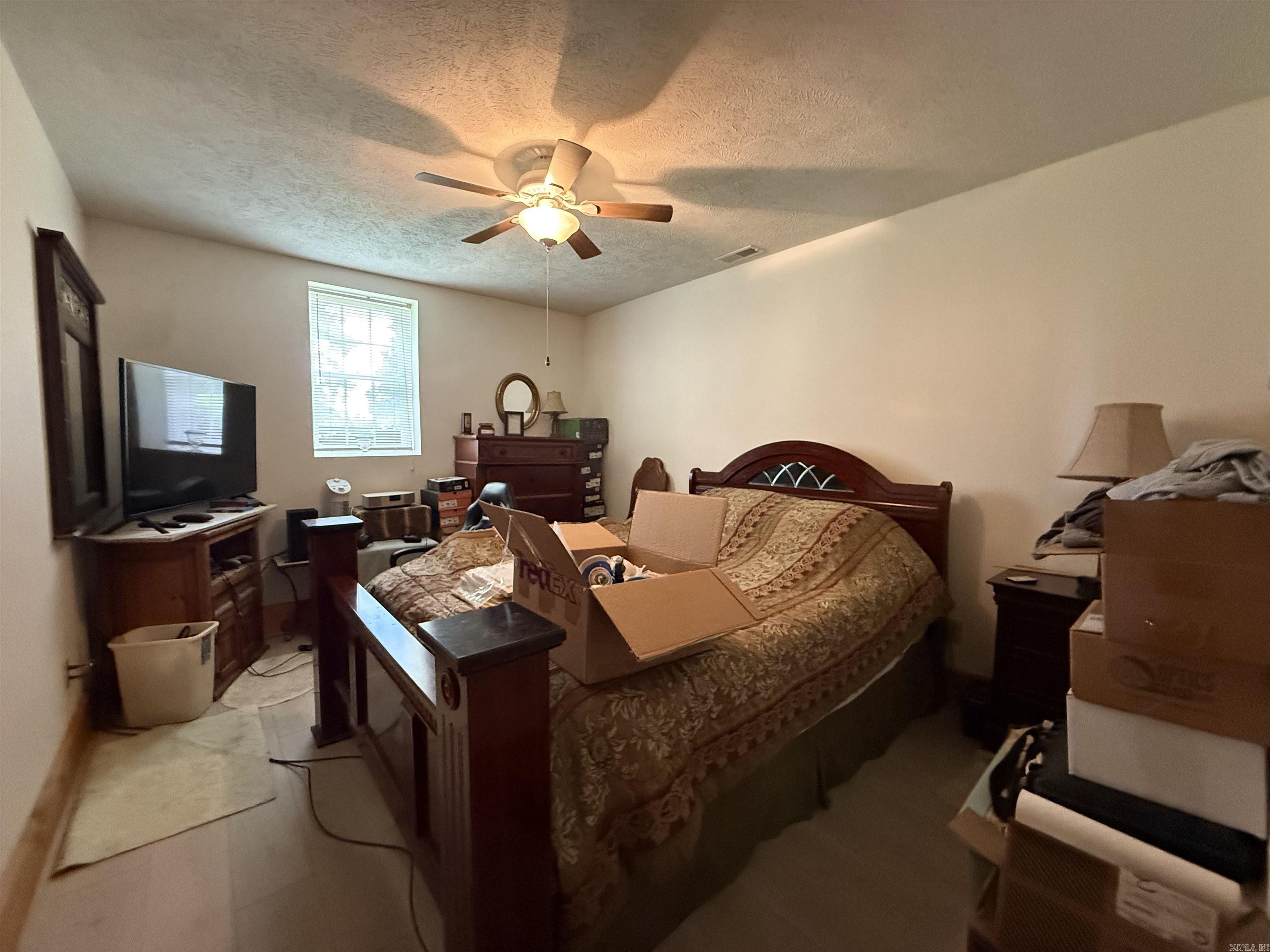 2032 400 MC  Yellville, AR