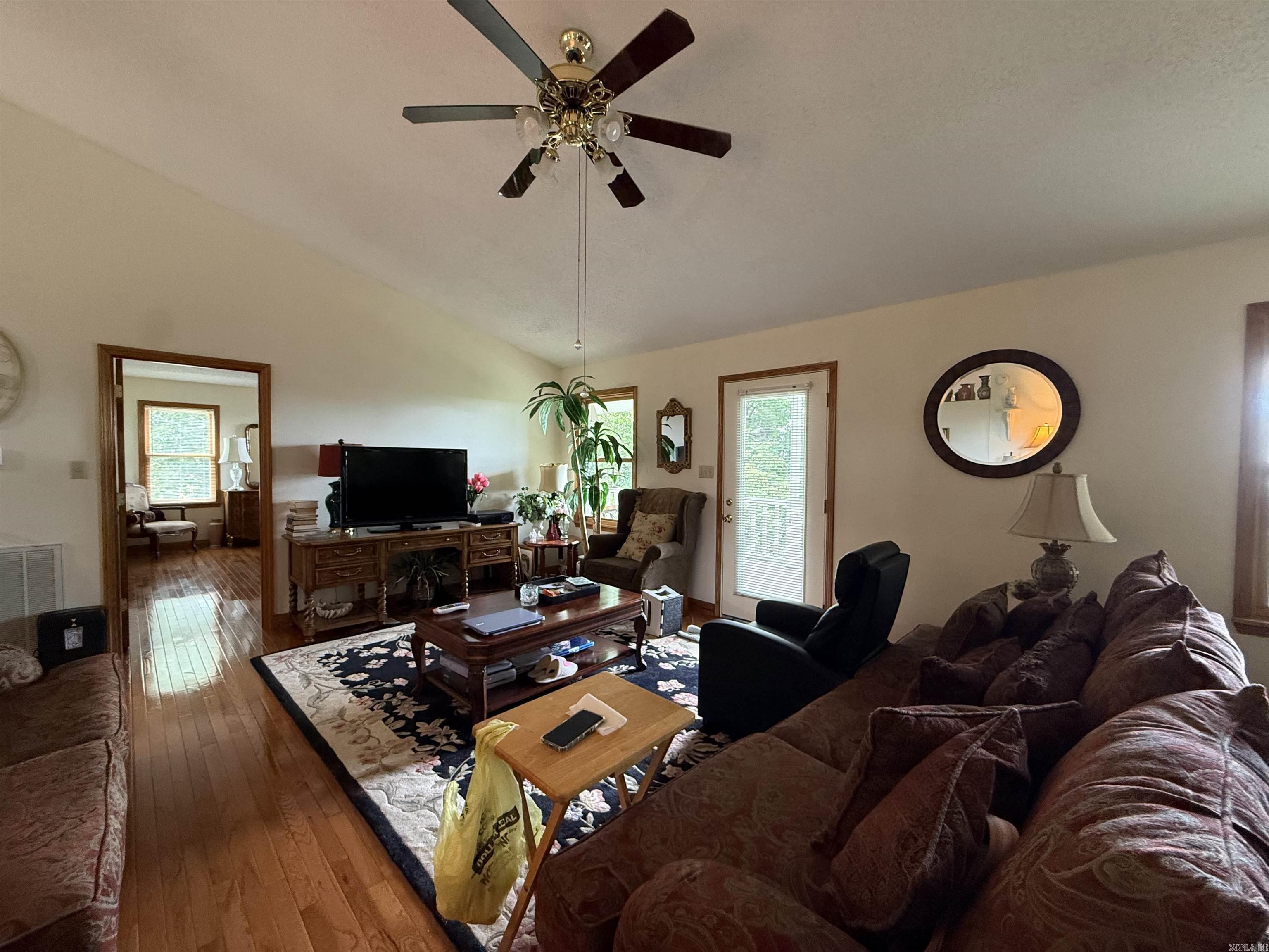 2032 400 MC  Yellville, AR