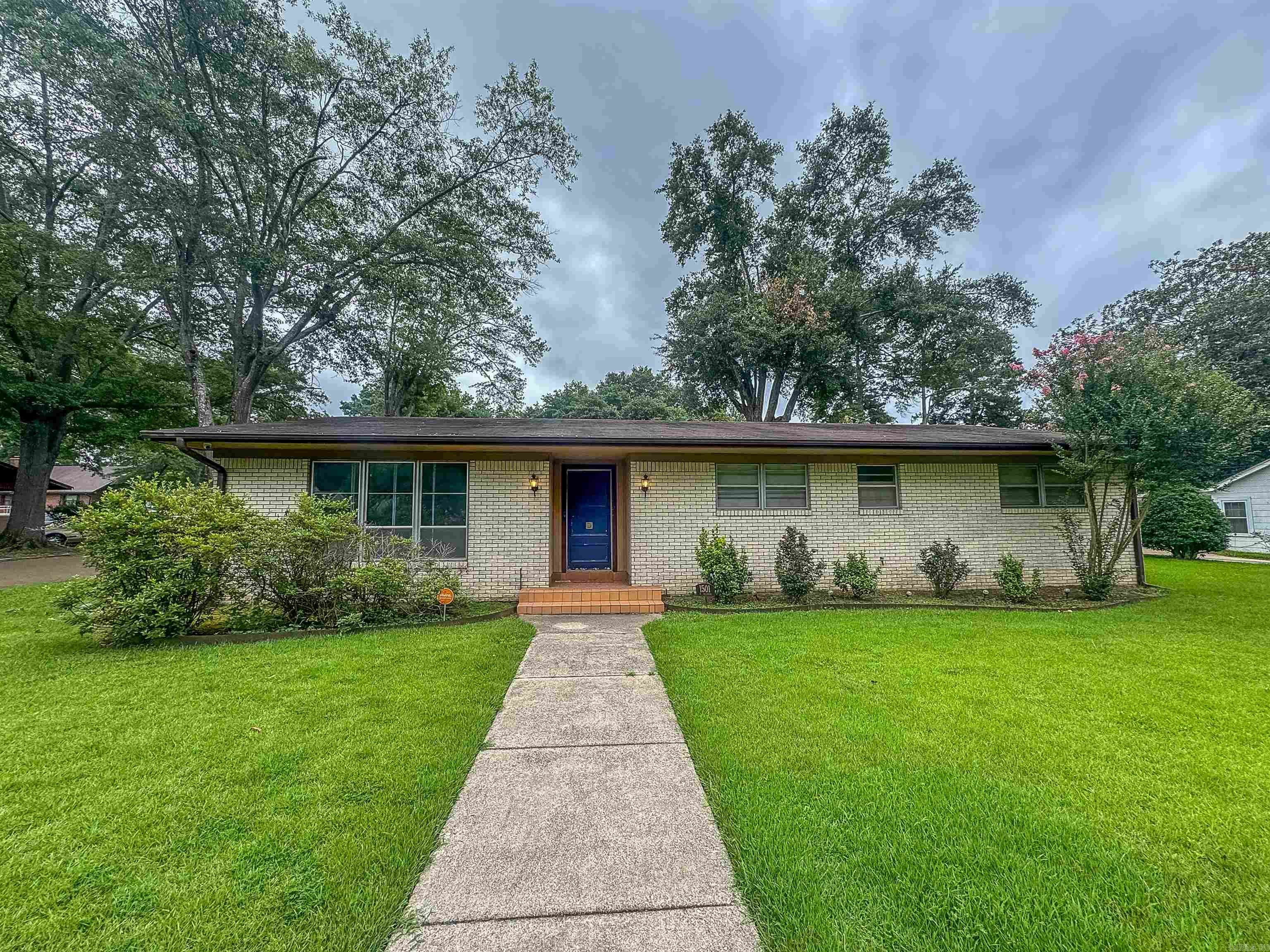 1501 W Faulkner  El Dorado, AR