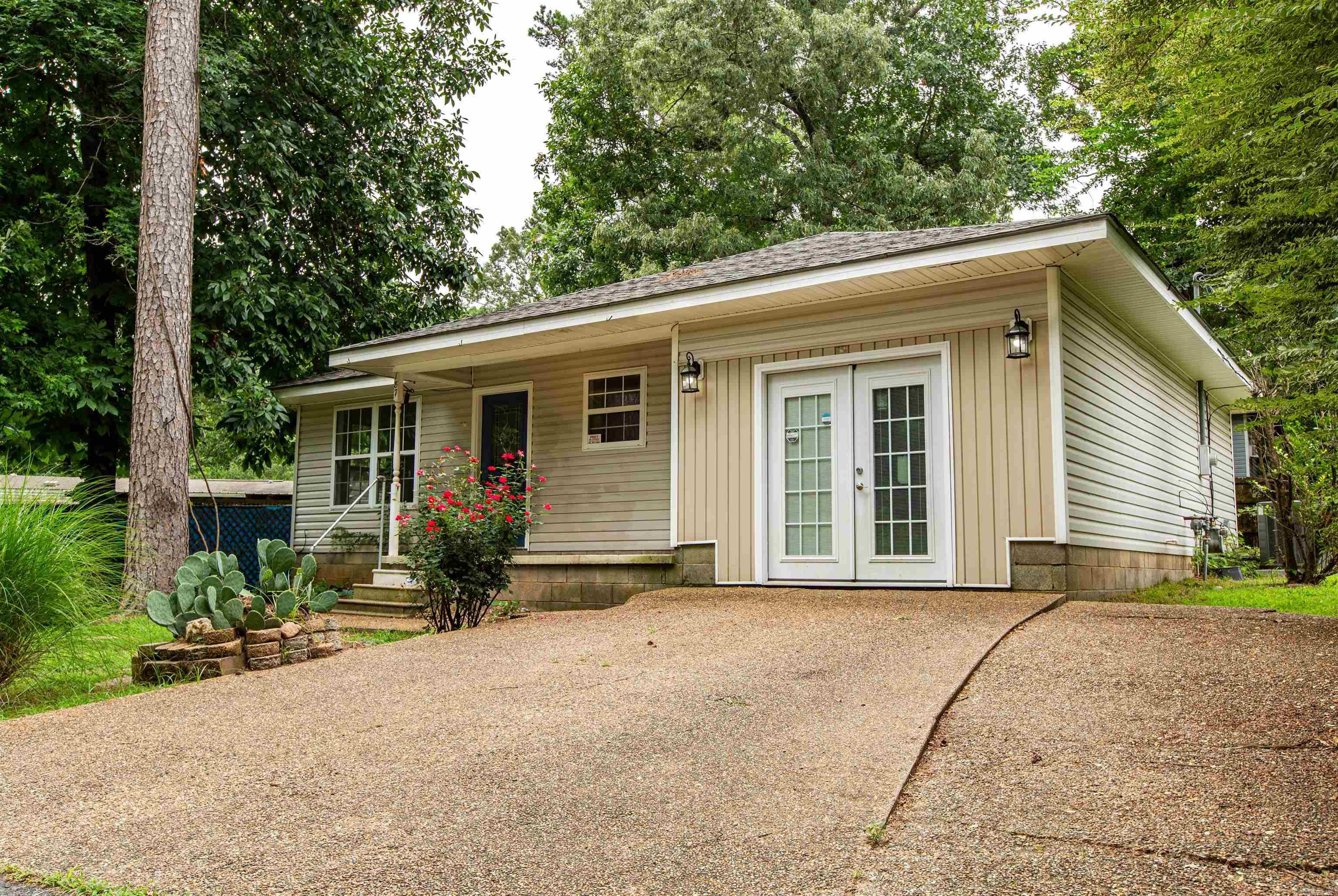 187  Babbs  Hot Springs, AR