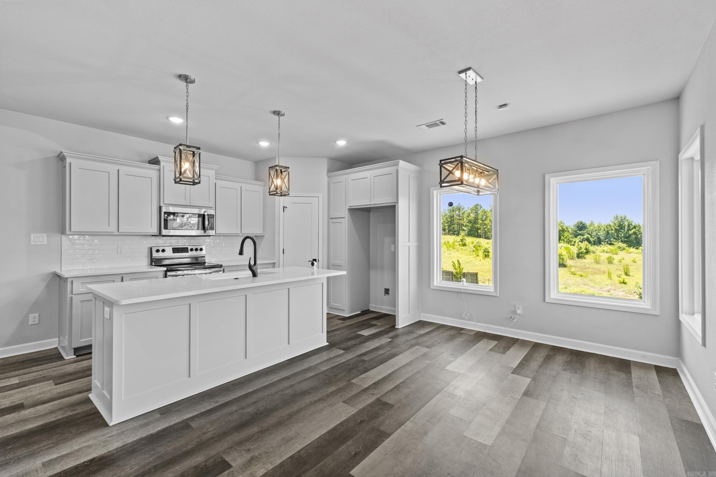 26543 S Sardis  Bauxite, AR