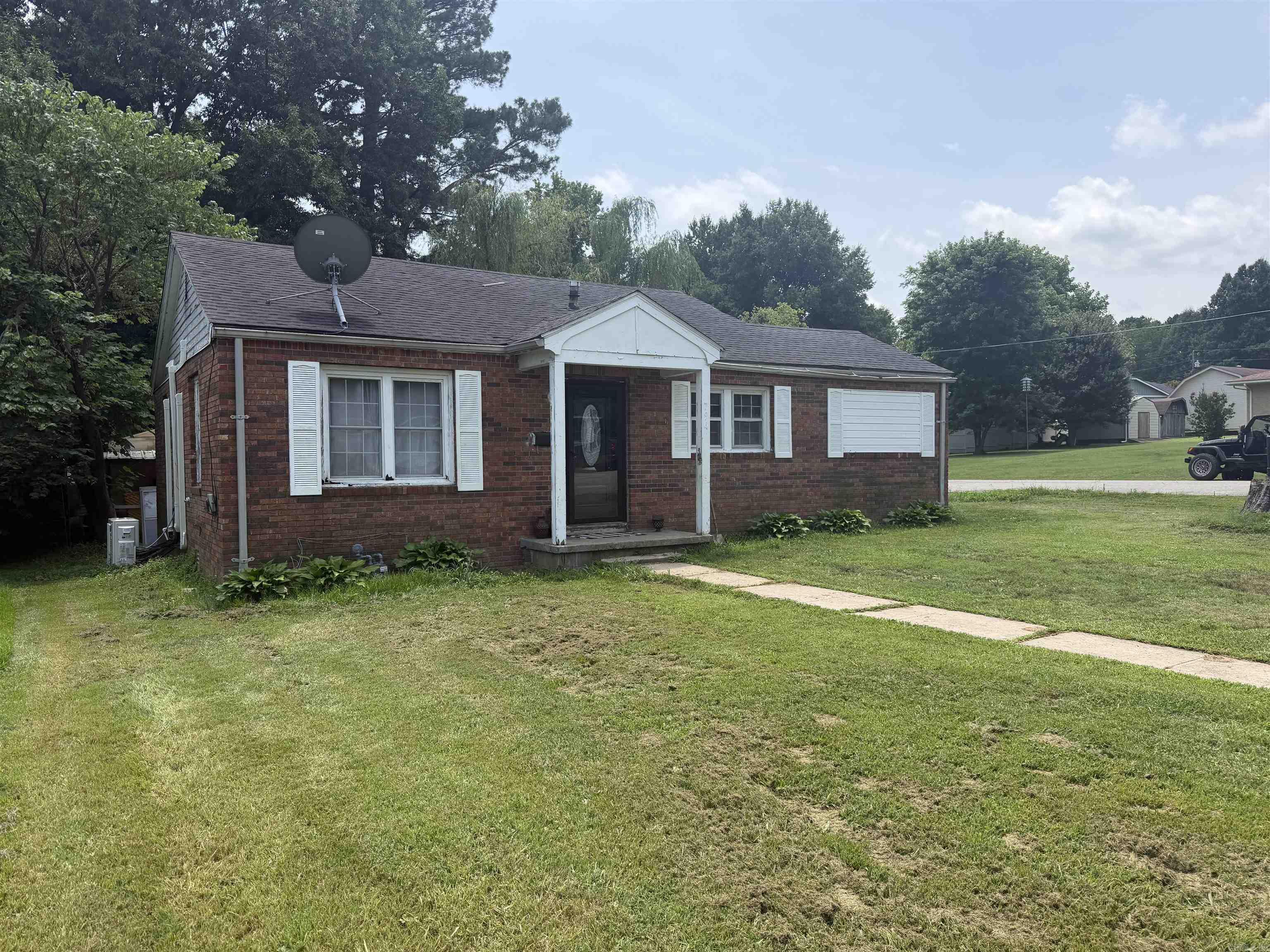 794 W Davis  Piggott, AR