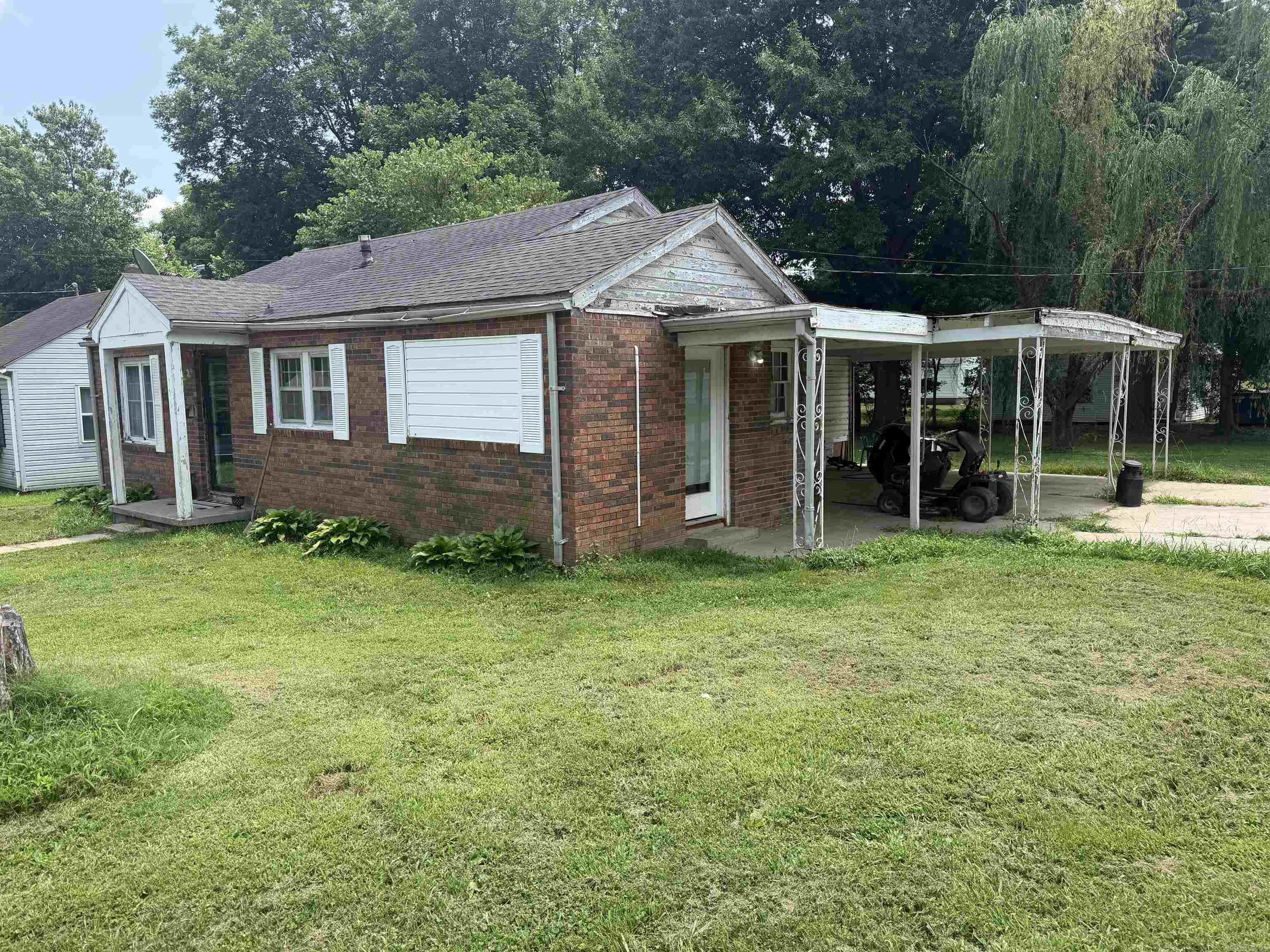 794 W Davis  Piggott, AR