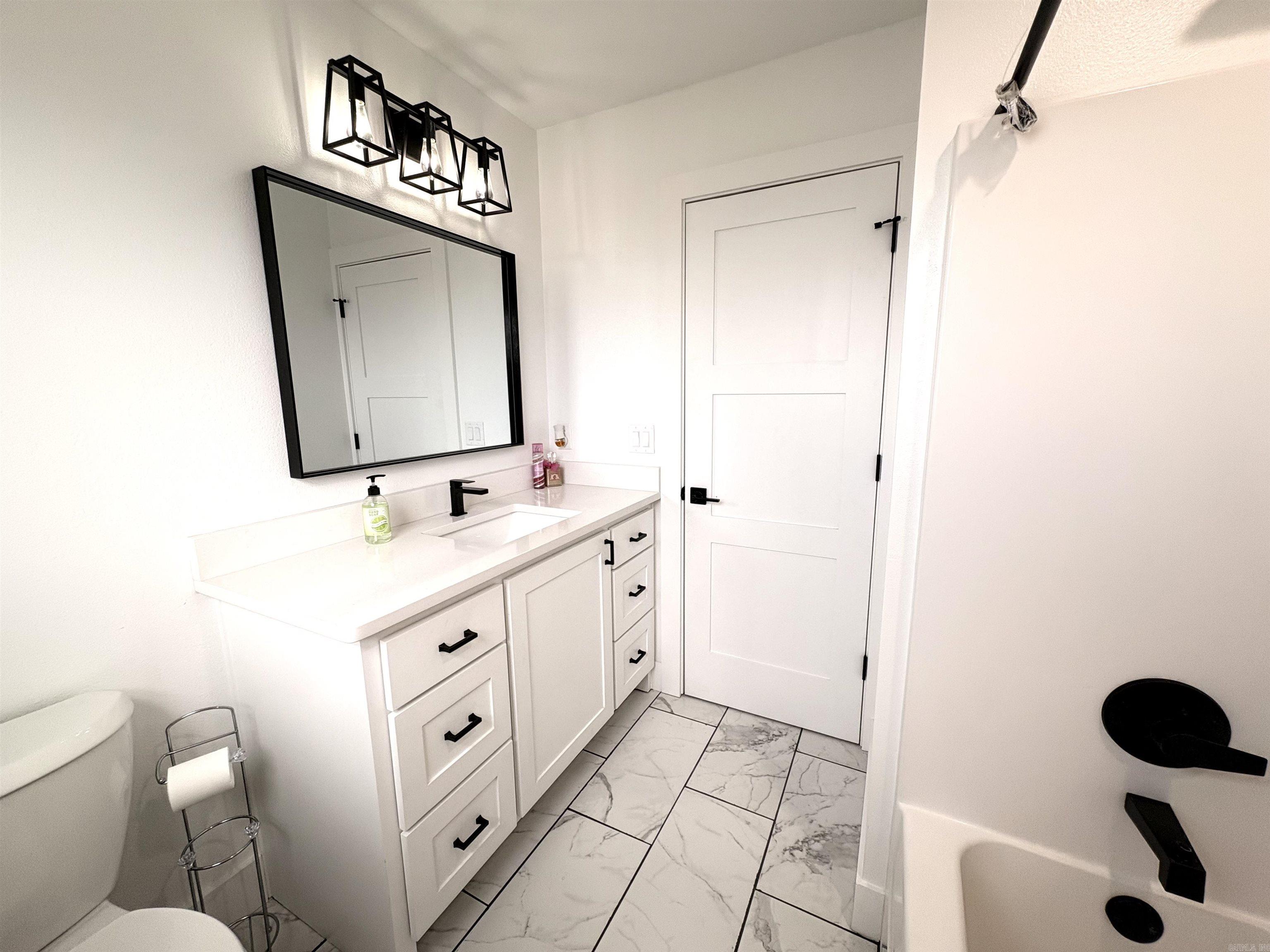 1 Hoxby  Bella Vista, AR