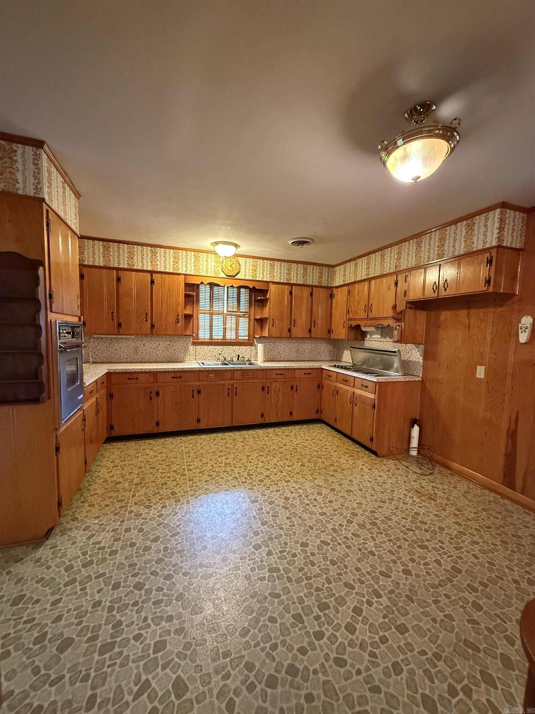 11312 270  White Hall, AR