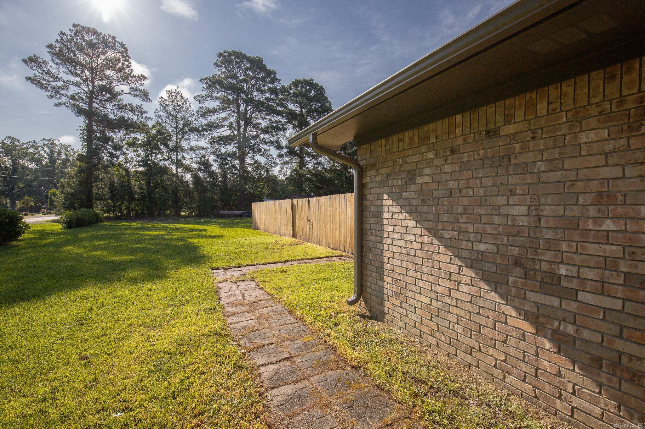 1201 Robin  White Hall, AR