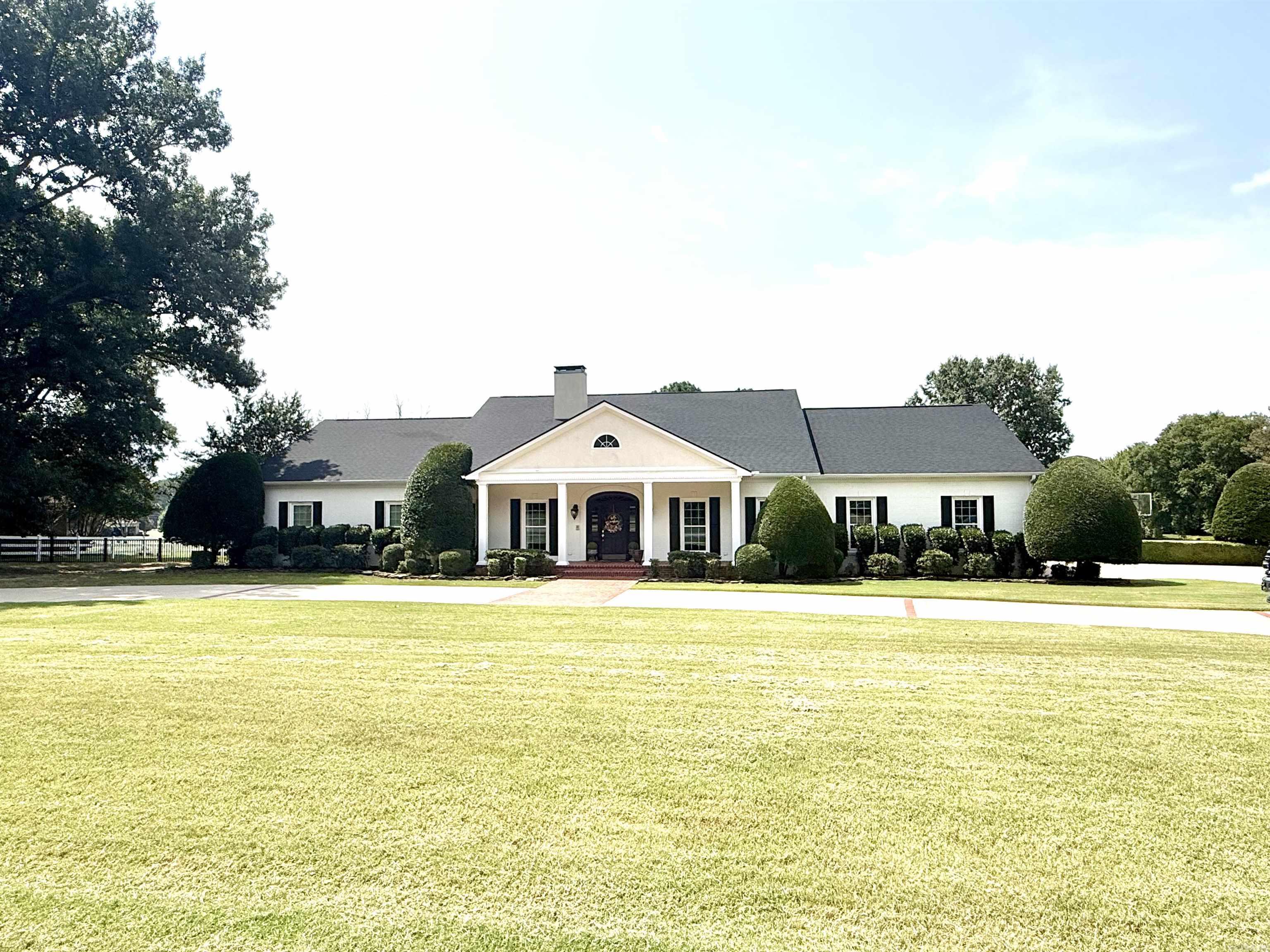 3 Edgehill  Searcy, AR