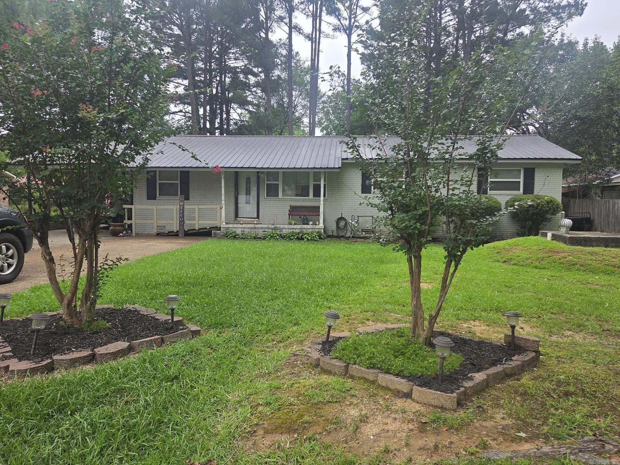 606 King  Searcy, AR
