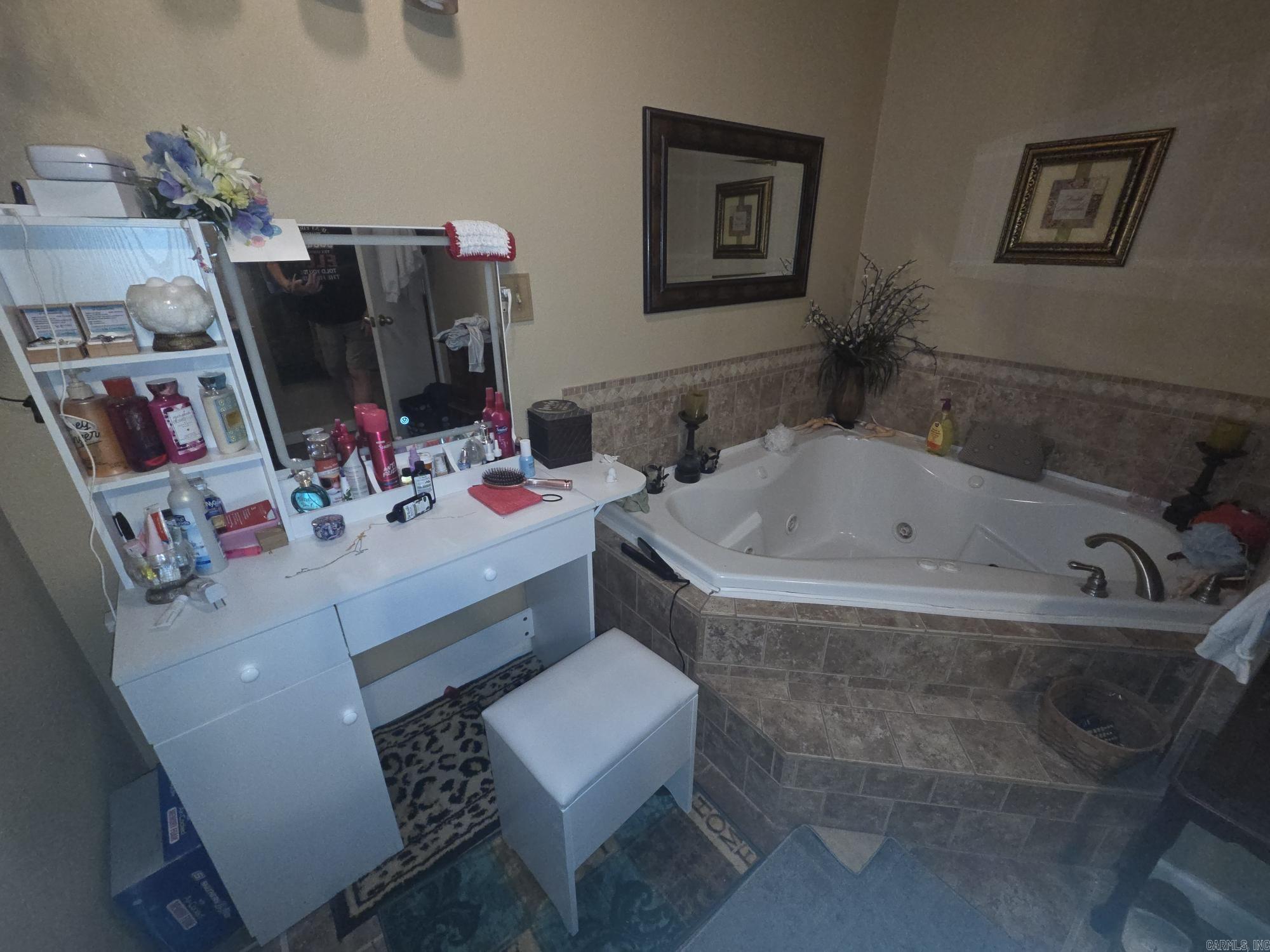 606 King  Searcy, AR