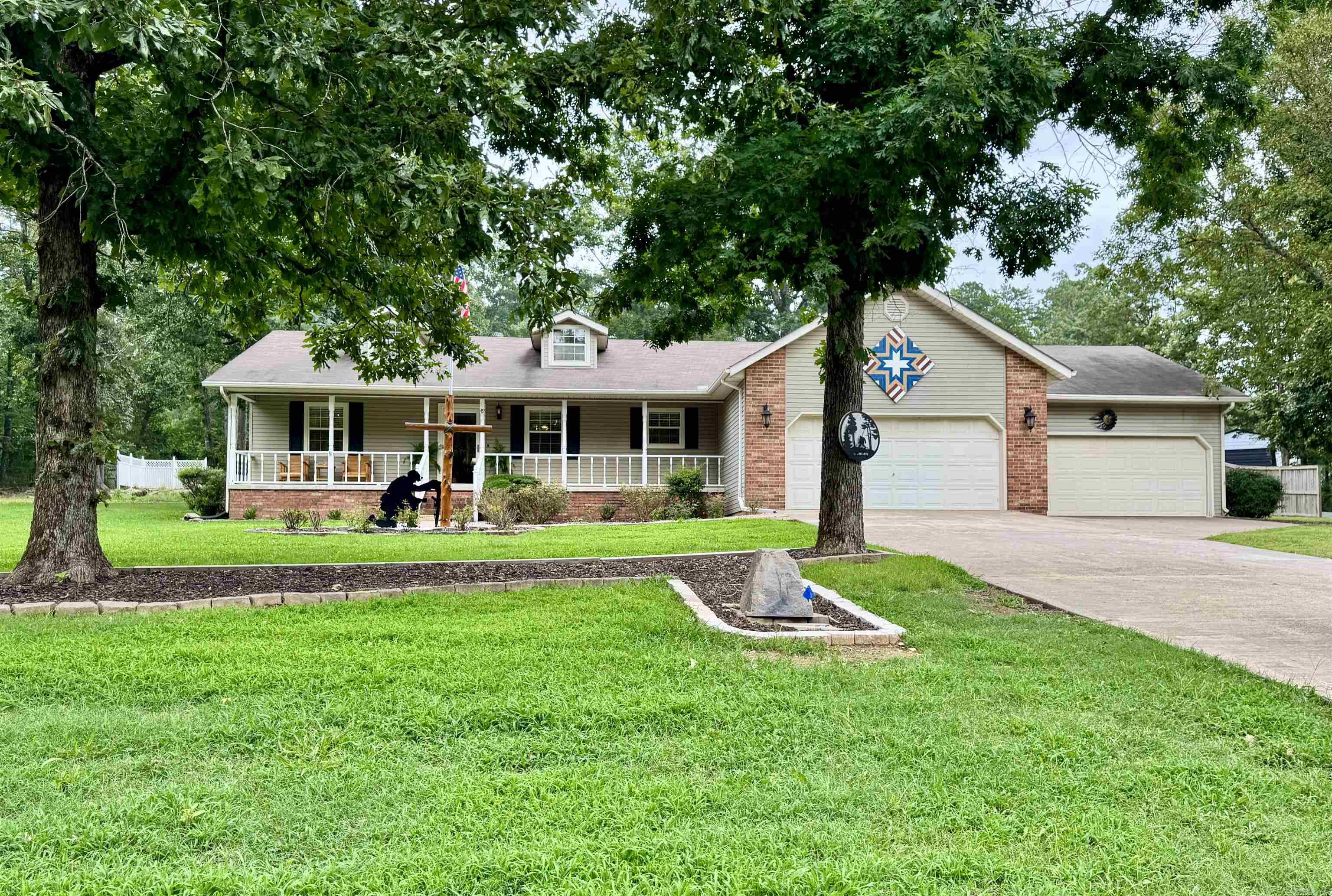 49 Old Spring  Tumbling Shoals, AR