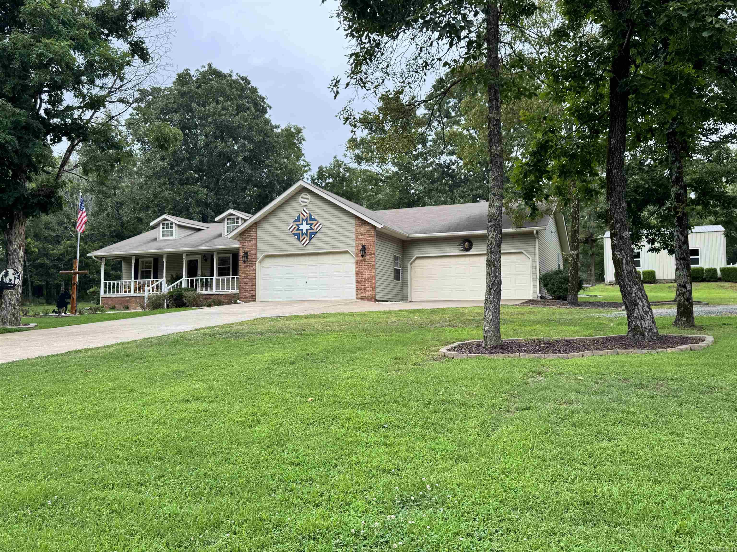 49 Old Spring  Tumbling Shoals, AR