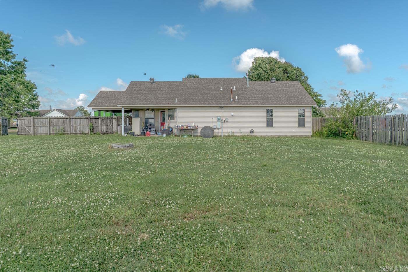 5530 N County Road 917  Blytheville, AR