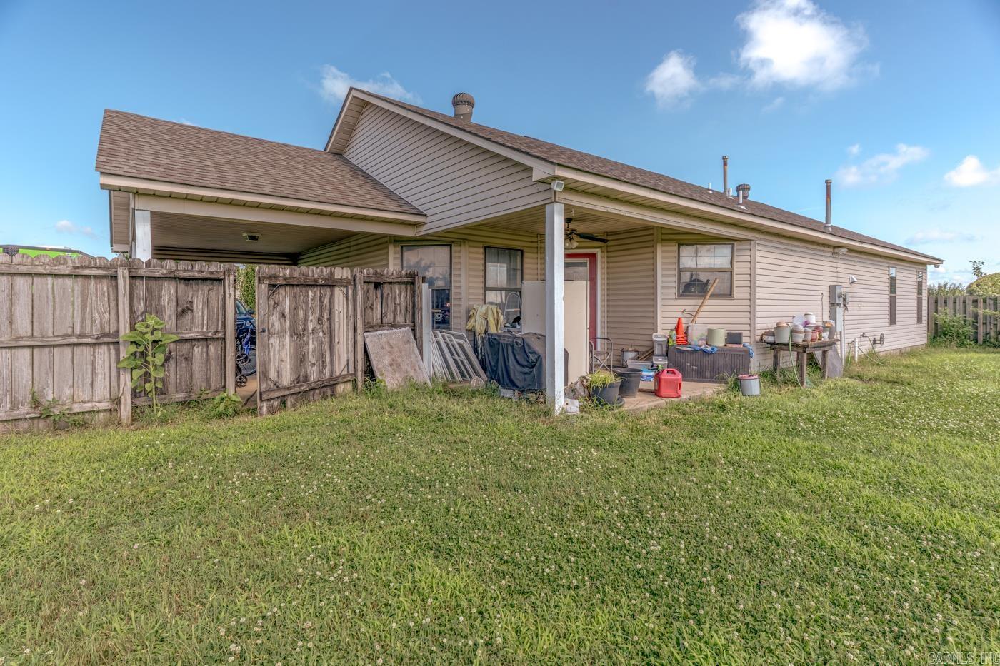 5530 N County Road 917  Blytheville, AR