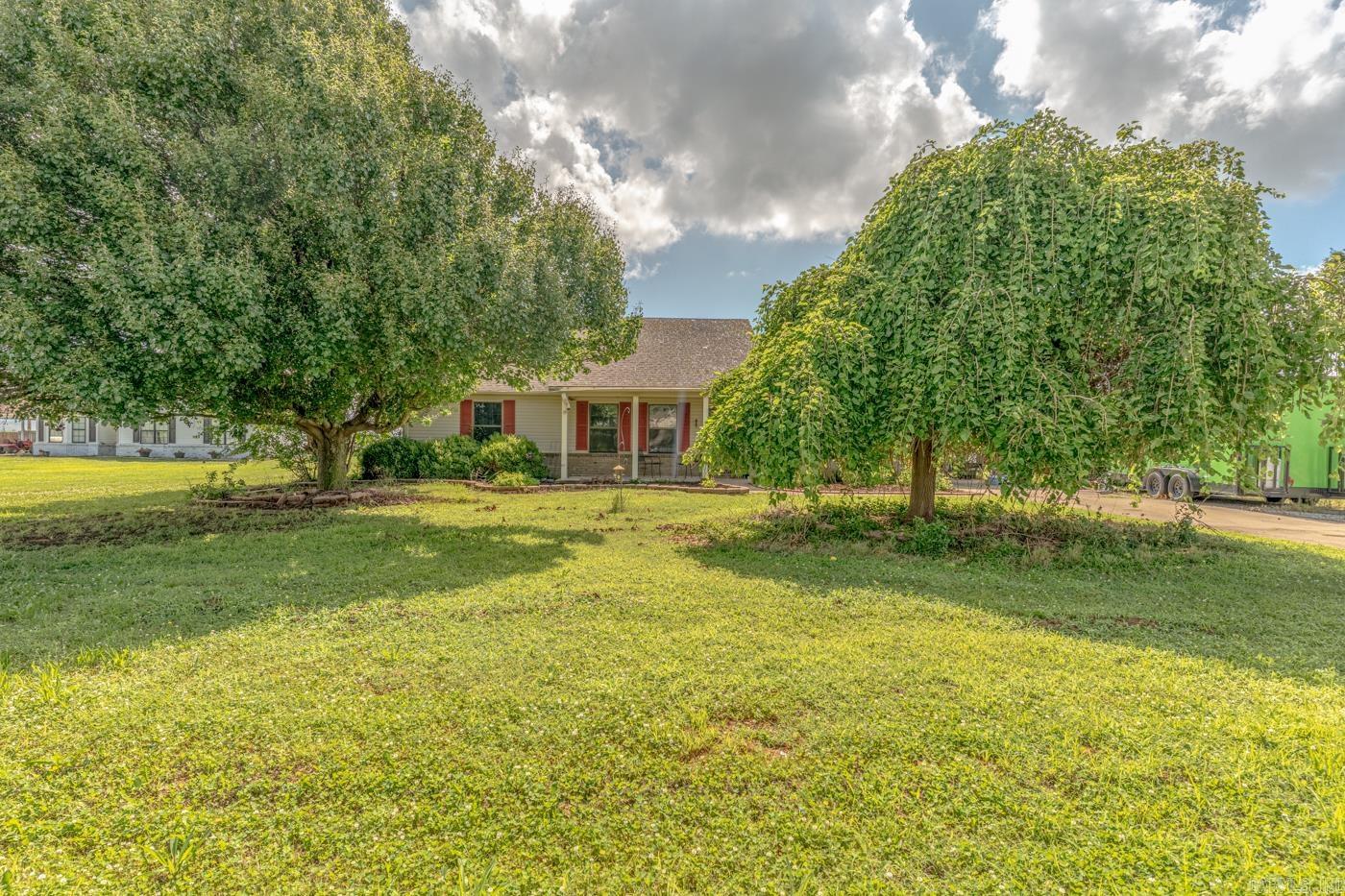 5530 N County Road 917  Blytheville, AR