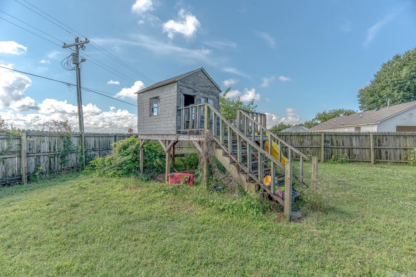 5530 N County Road 917  Blytheville, AR