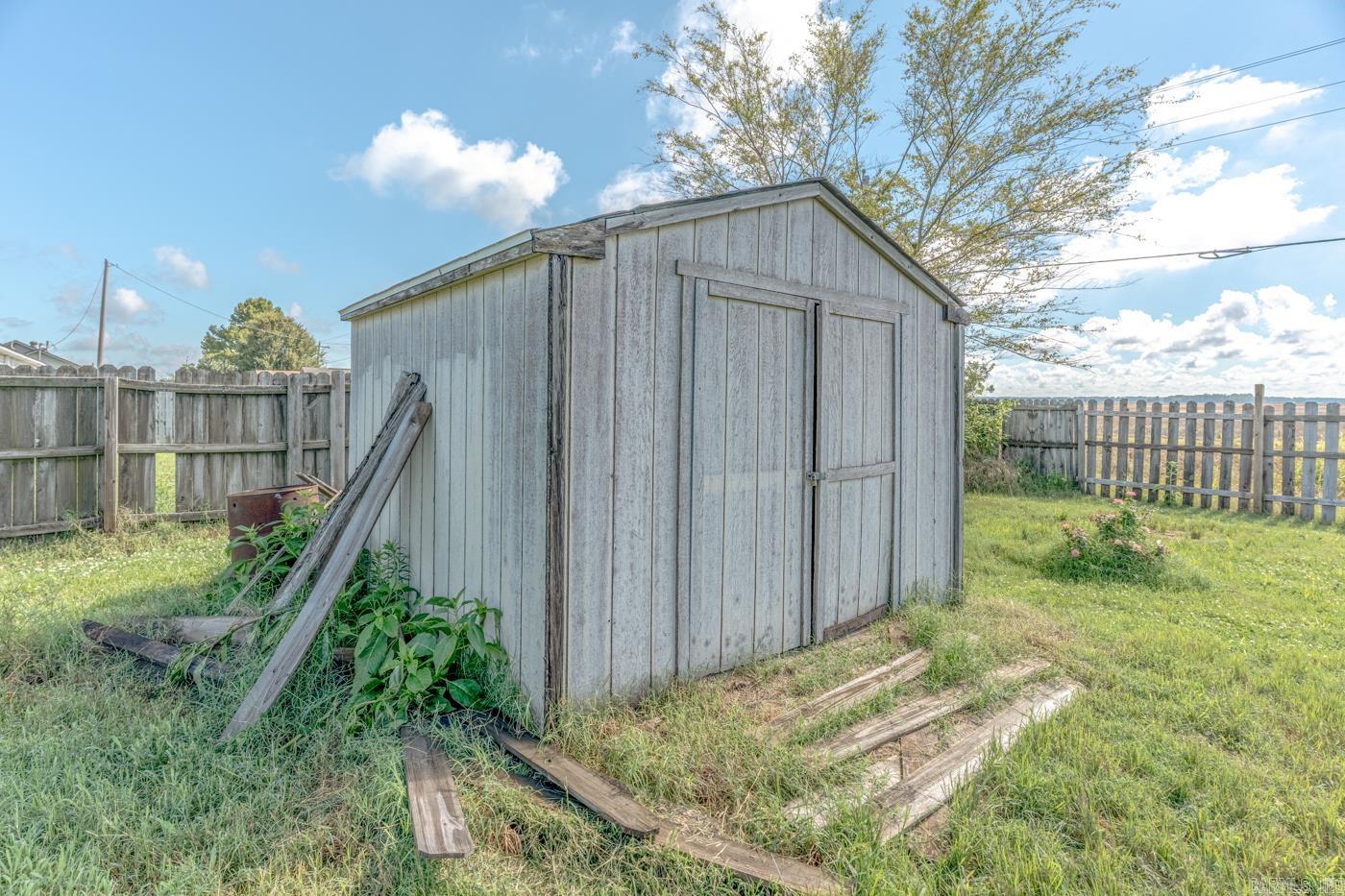 5530 N County Road 917  Blytheville, AR