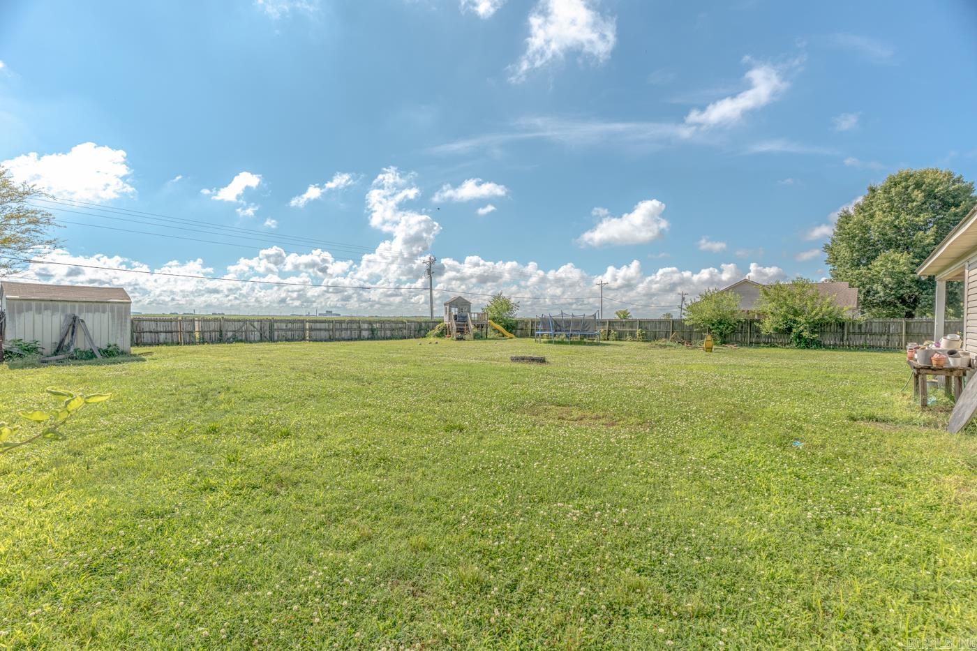 5530 N County Road 917  Blytheville, AR