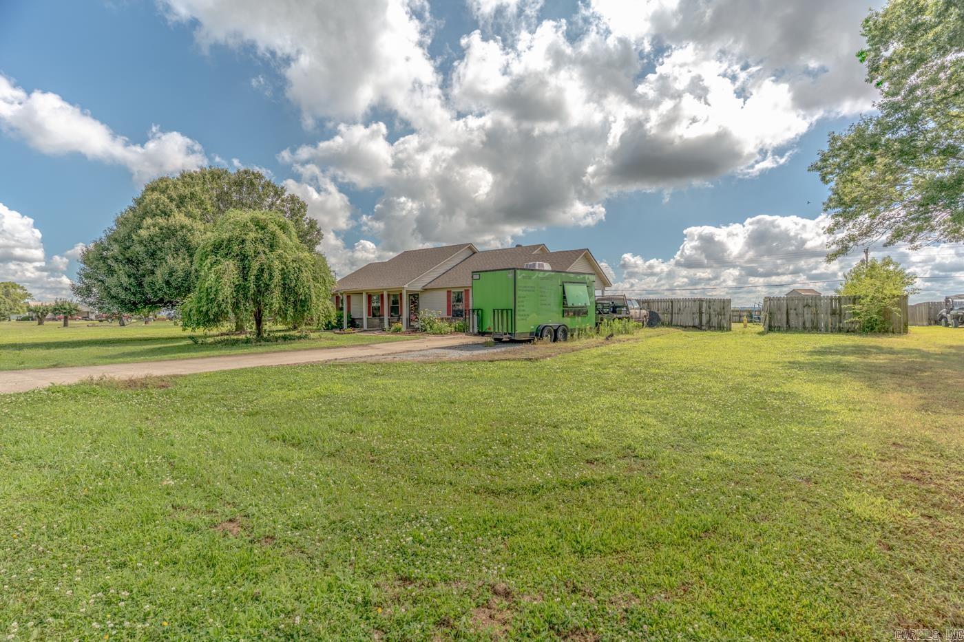 5530 N County Road 917  Blytheville, AR