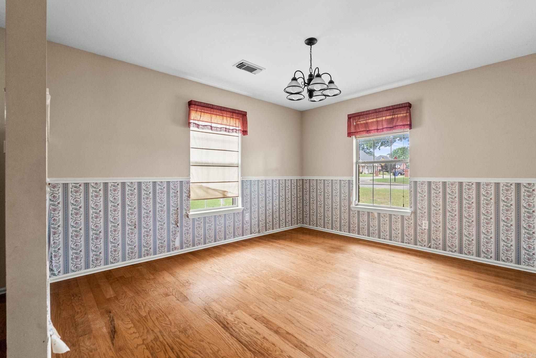 158 Lily  Maumelle, AR