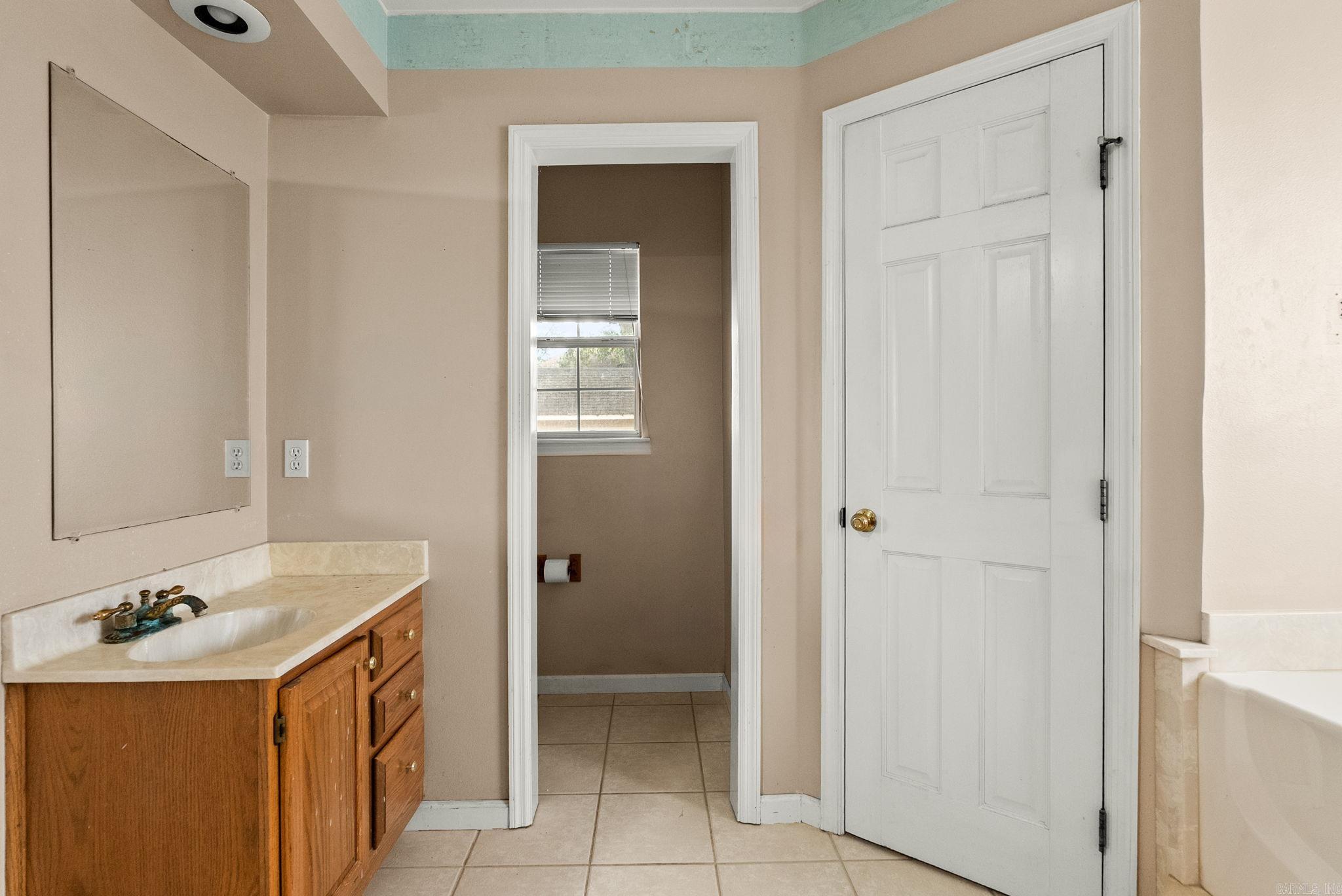 158 Lily  Maumelle, AR