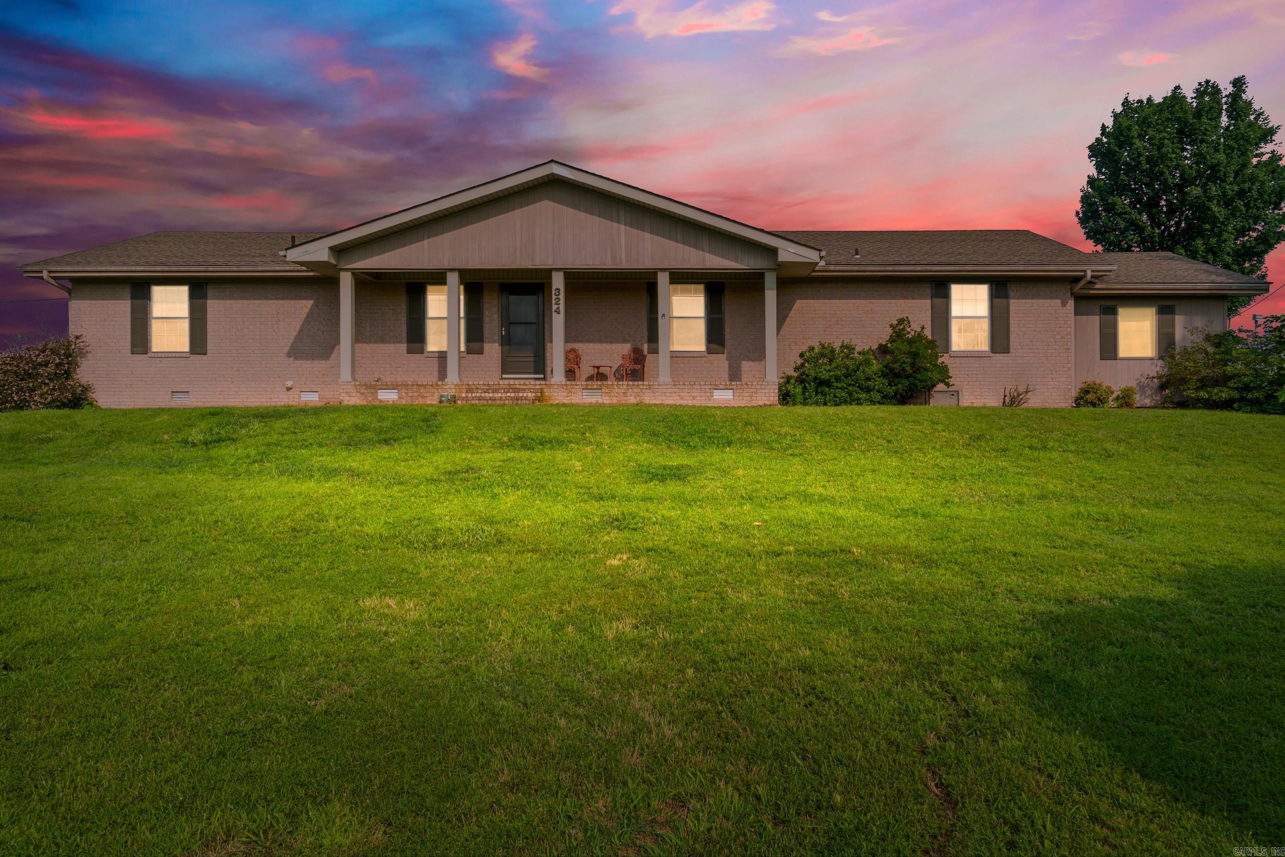 324 Little Rock  Heber Springs, AR