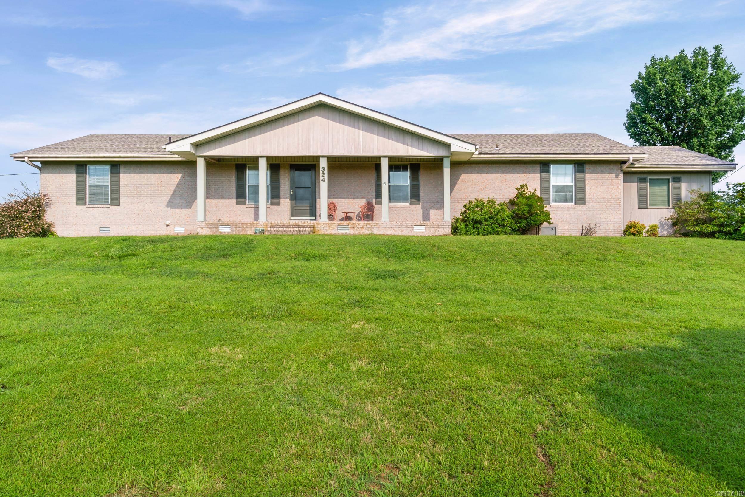 324 Little Rock  Heber Springs, AR