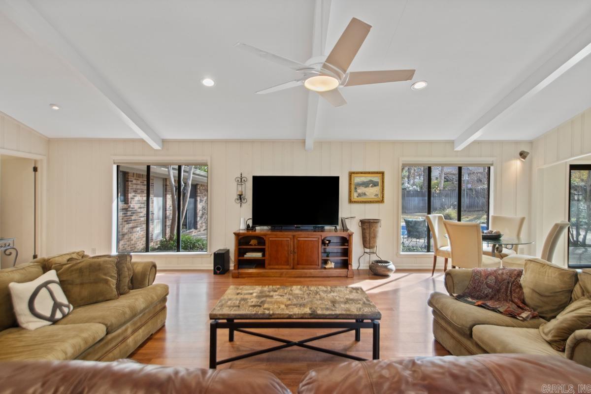 12 Club Manor  Maumelle, AR