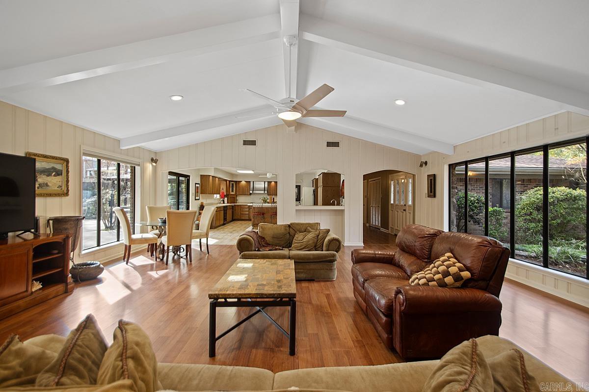 12 Club Manor  Maumelle, AR