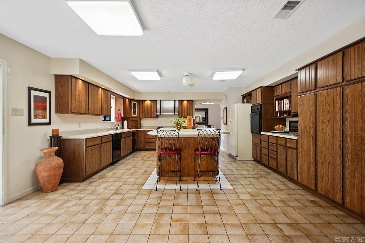 12 Club Manor  Maumelle, AR
