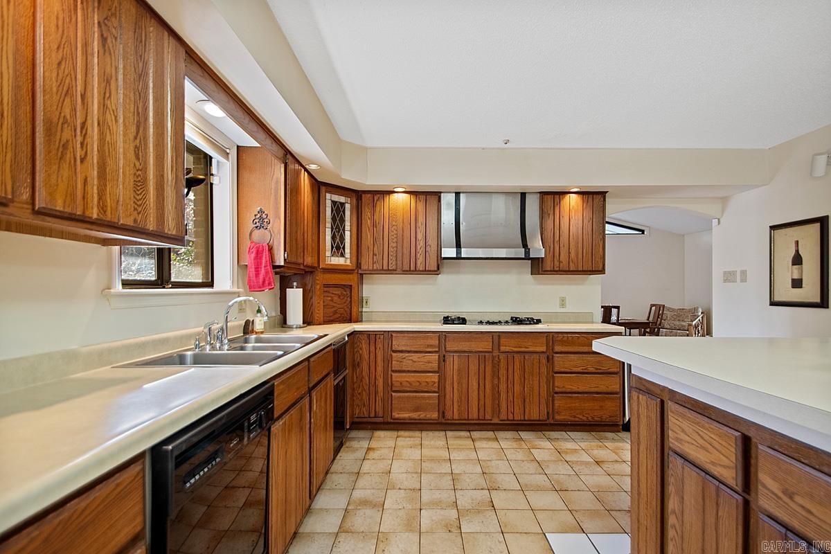12 Club Manor  Maumelle, AR