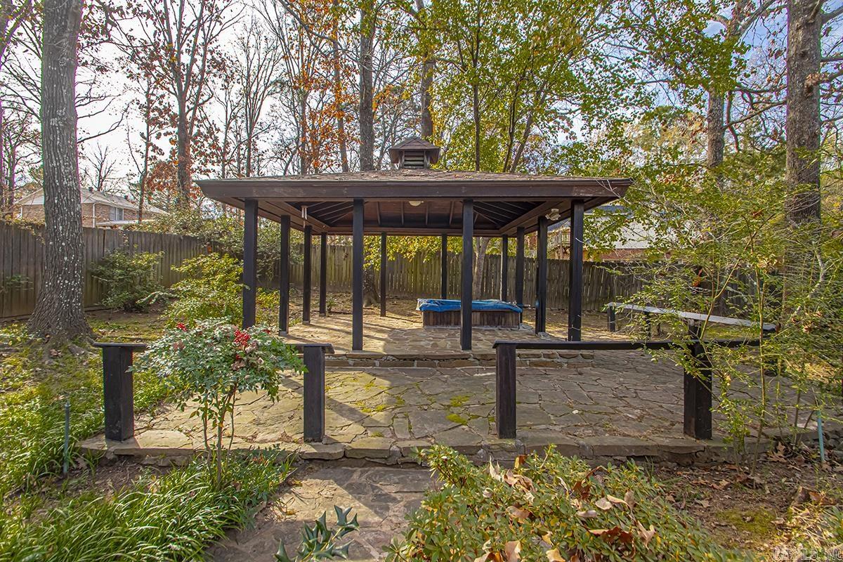 12 Club Manor  Maumelle, AR