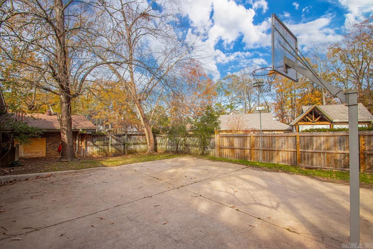 12 Club Manor  Maumelle, AR