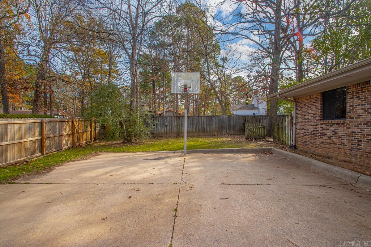 12 Club Manor  Maumelle, AR