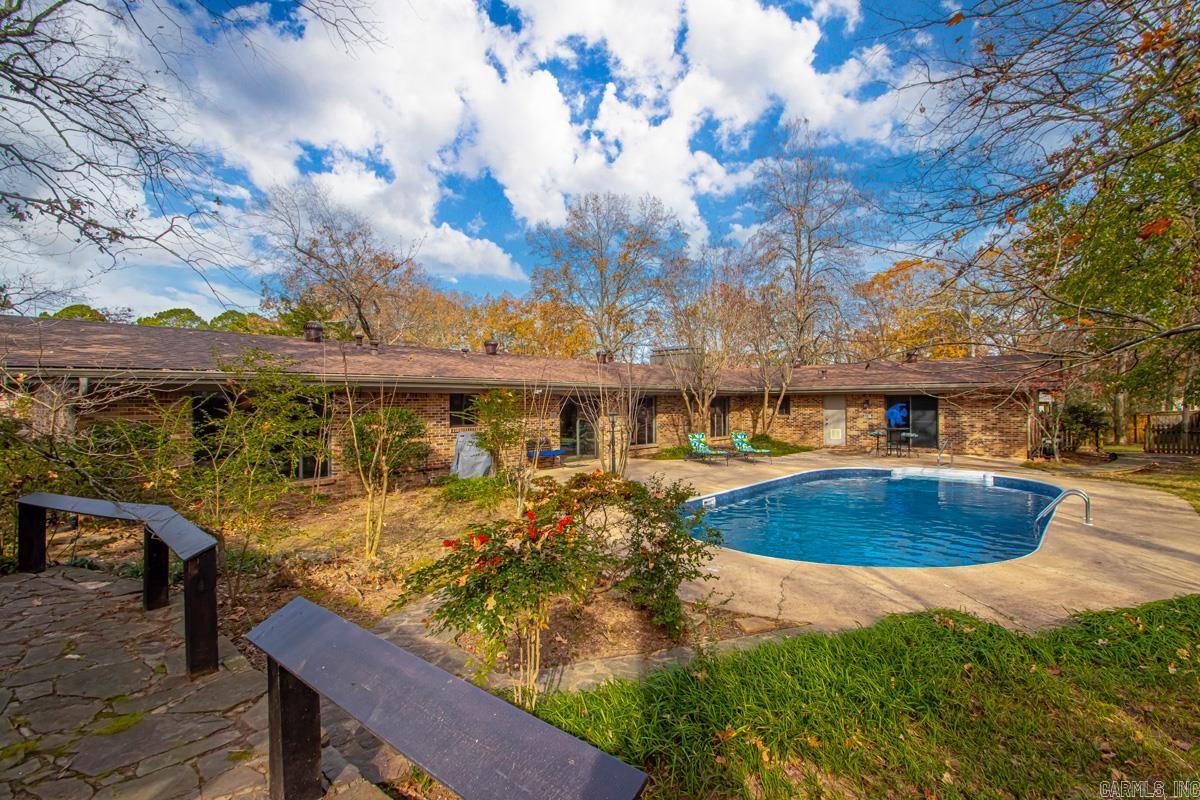 12 Club Manor  Maumelle, AR