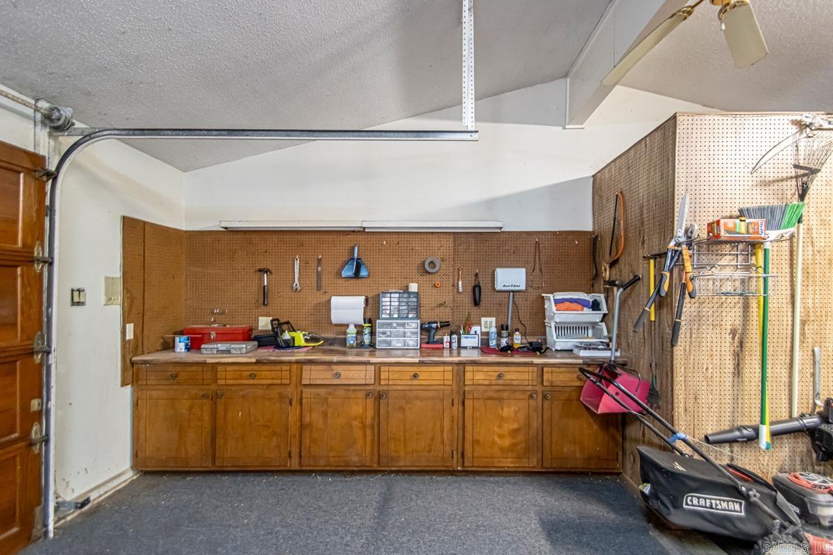 12 Club Manor  Maumelle, AR